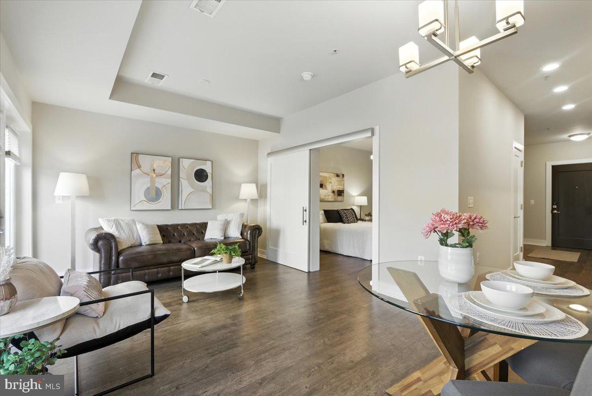 1800 Mount Vernon Ave #102