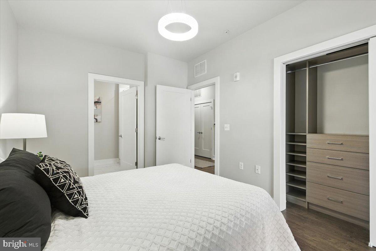 1800 Mount Vernon Ave #102