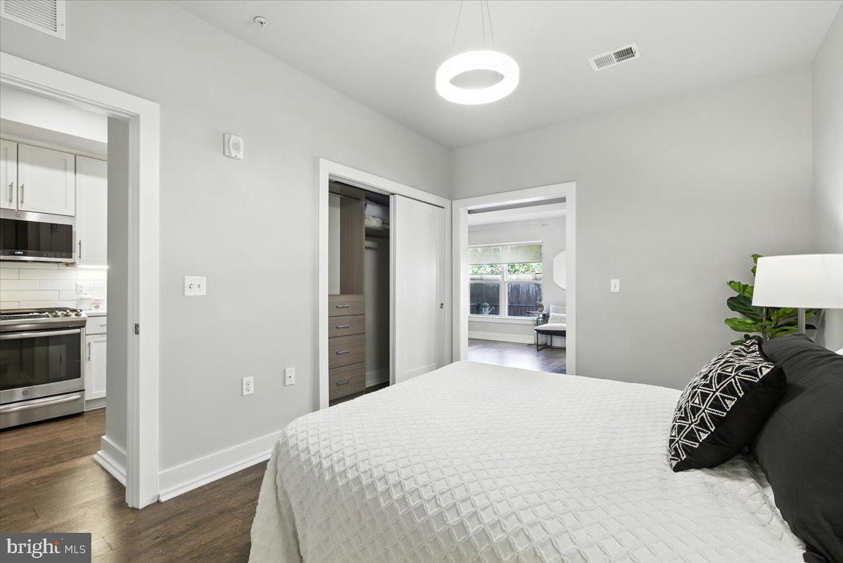 1800 Mount Vernon Ave #102