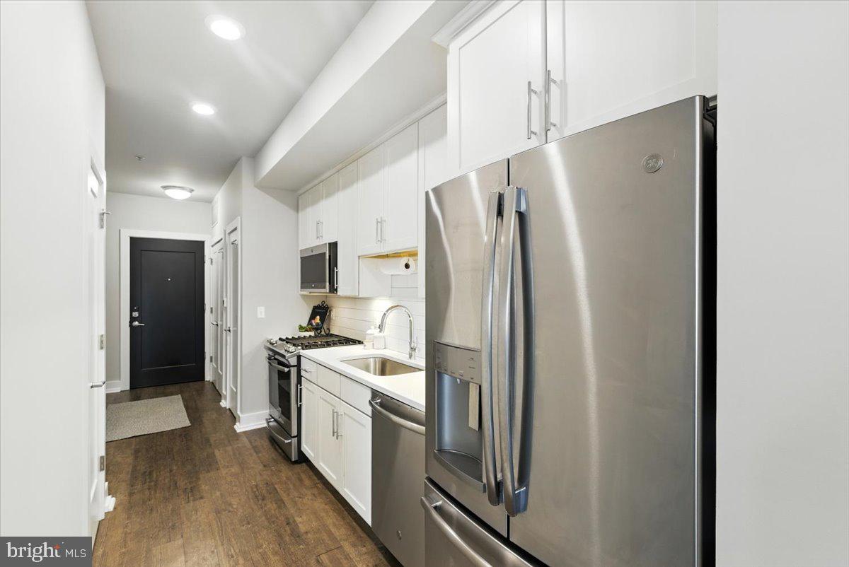 1800 Mount Vernon Ave #102