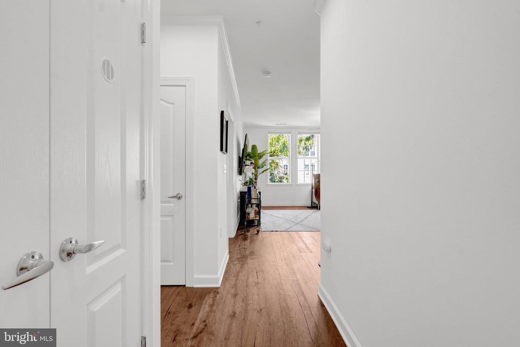 400 Cameron Station Blvd #325
