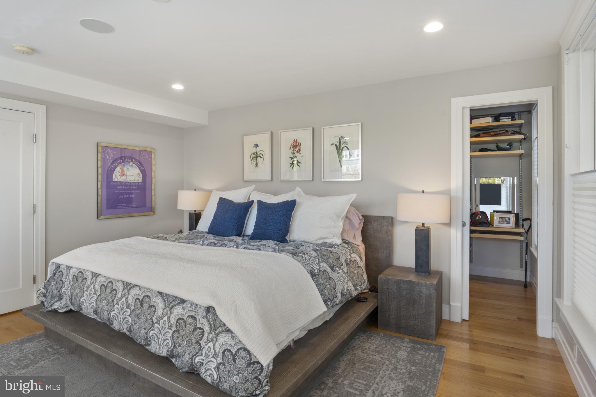 325 N N. COLUMBUS STREET