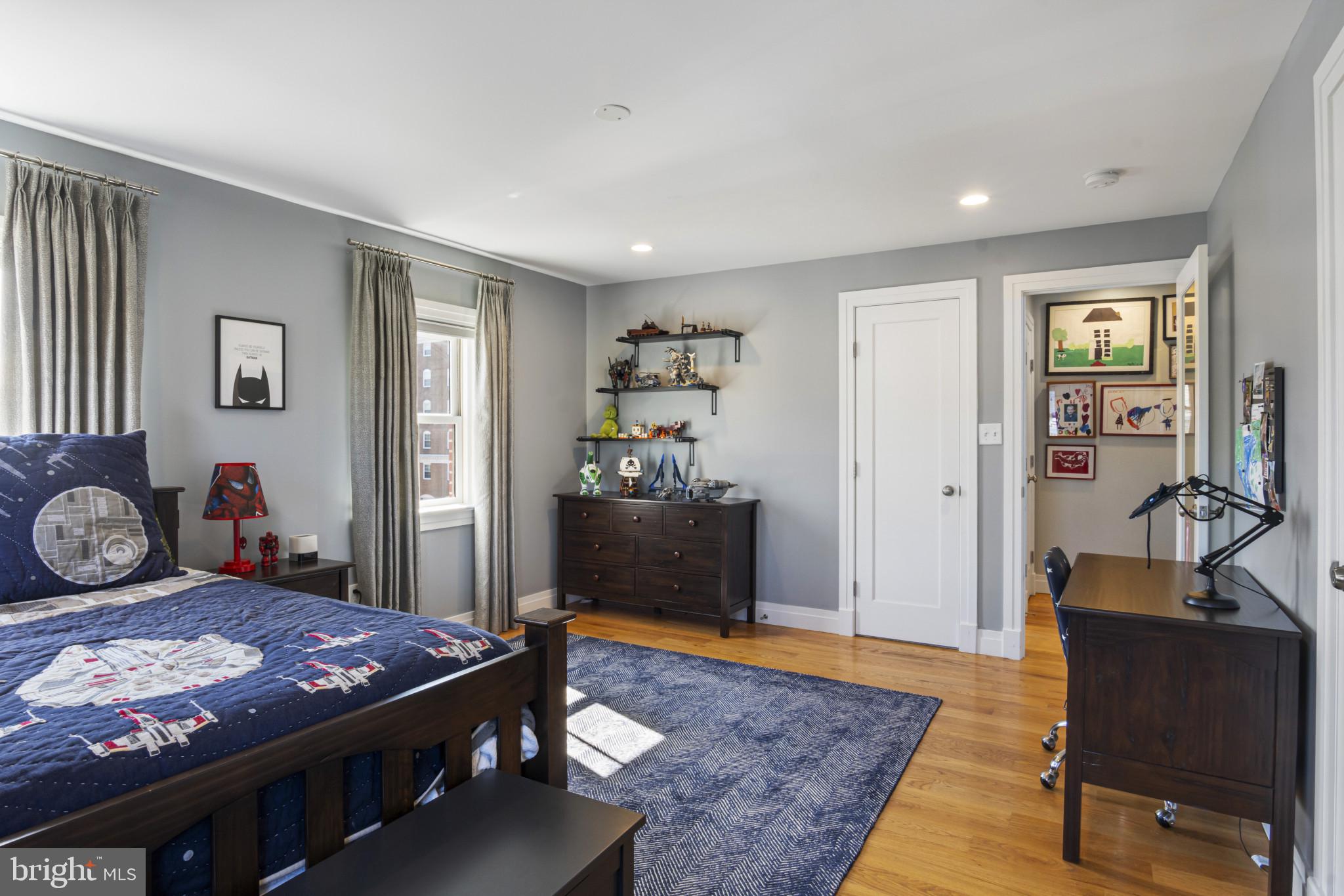 325 N N. COLUMBUS STREET