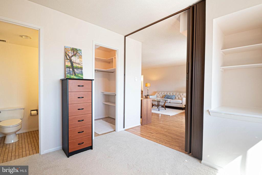 205 YOAKUM PARKWAY 919