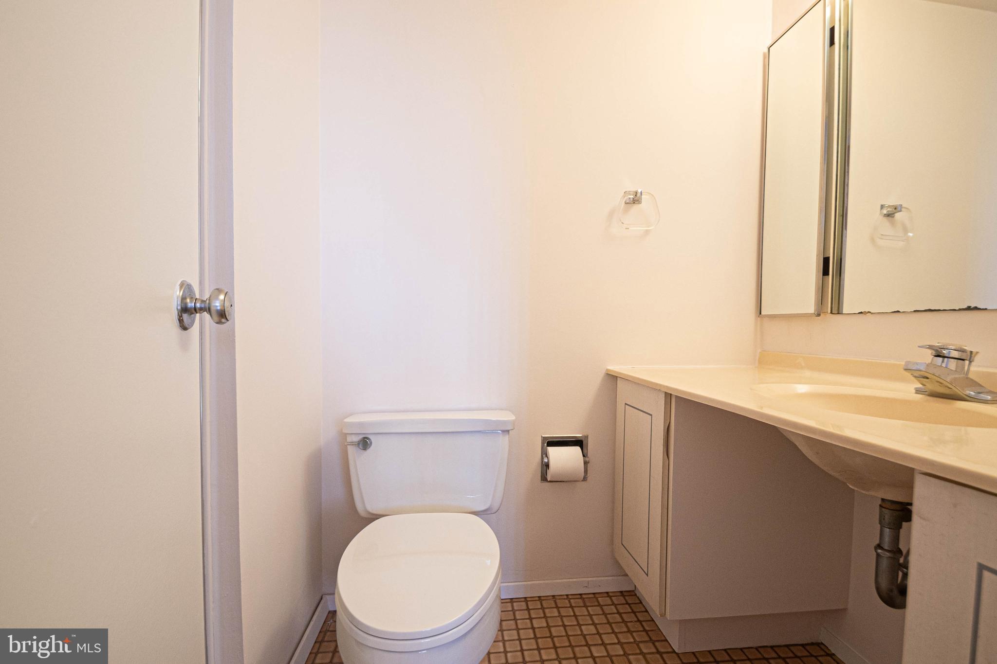 205 YOAKUM PARKWAY 919