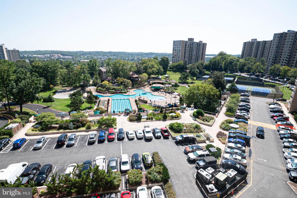 205 YOAKUM PARKWAY 919