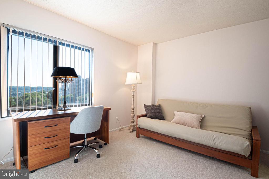 205 YOAKUM PARKWAY 919