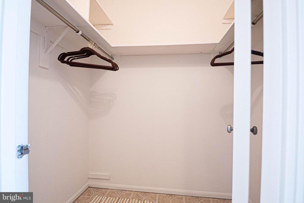 205 YOAKUM PARKWAY 919