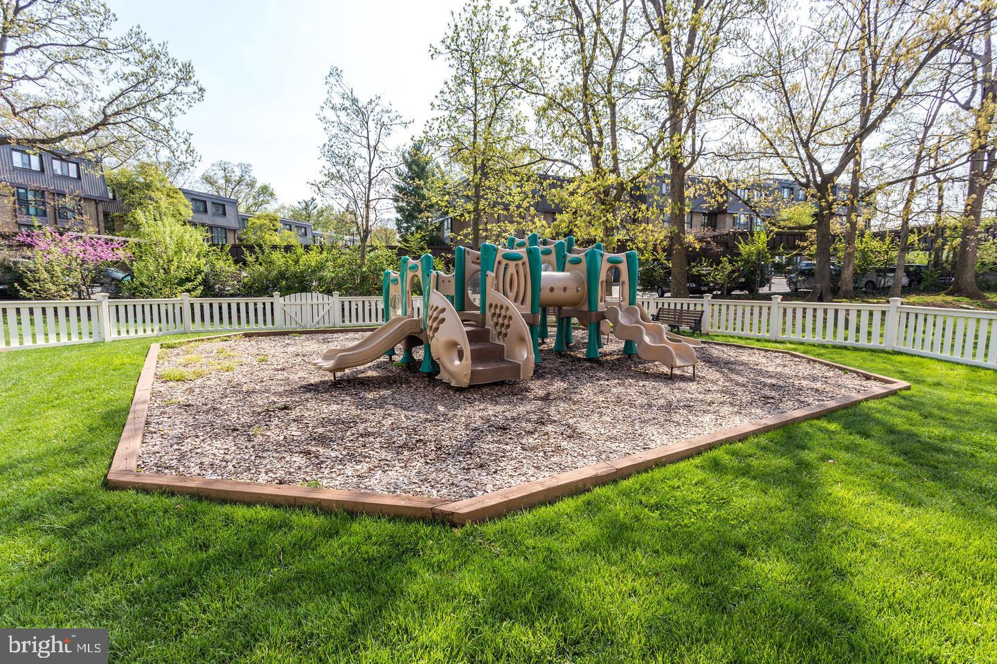 1267 N VAN DORN STREET