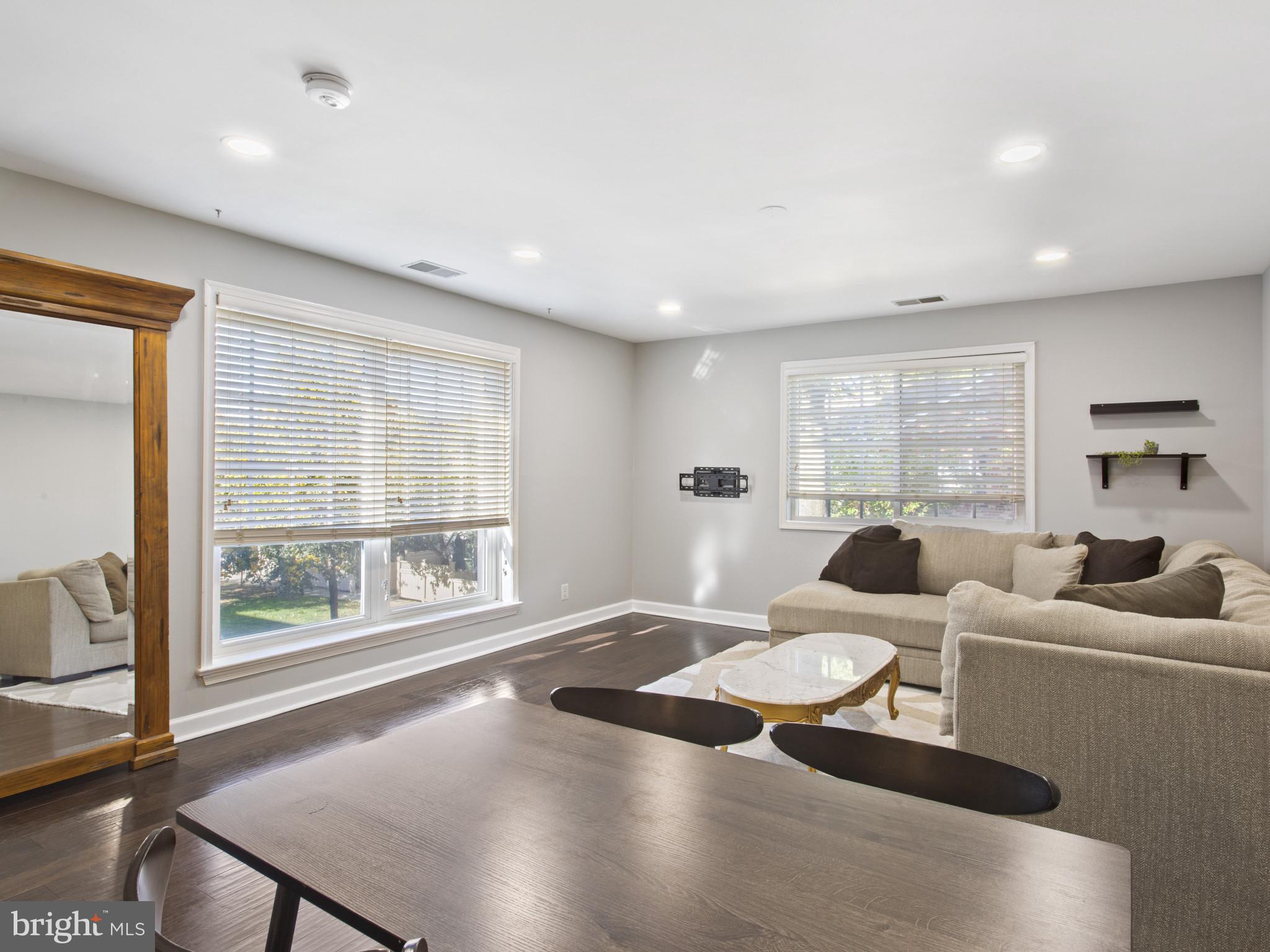 1267 N VAN DORN STREET