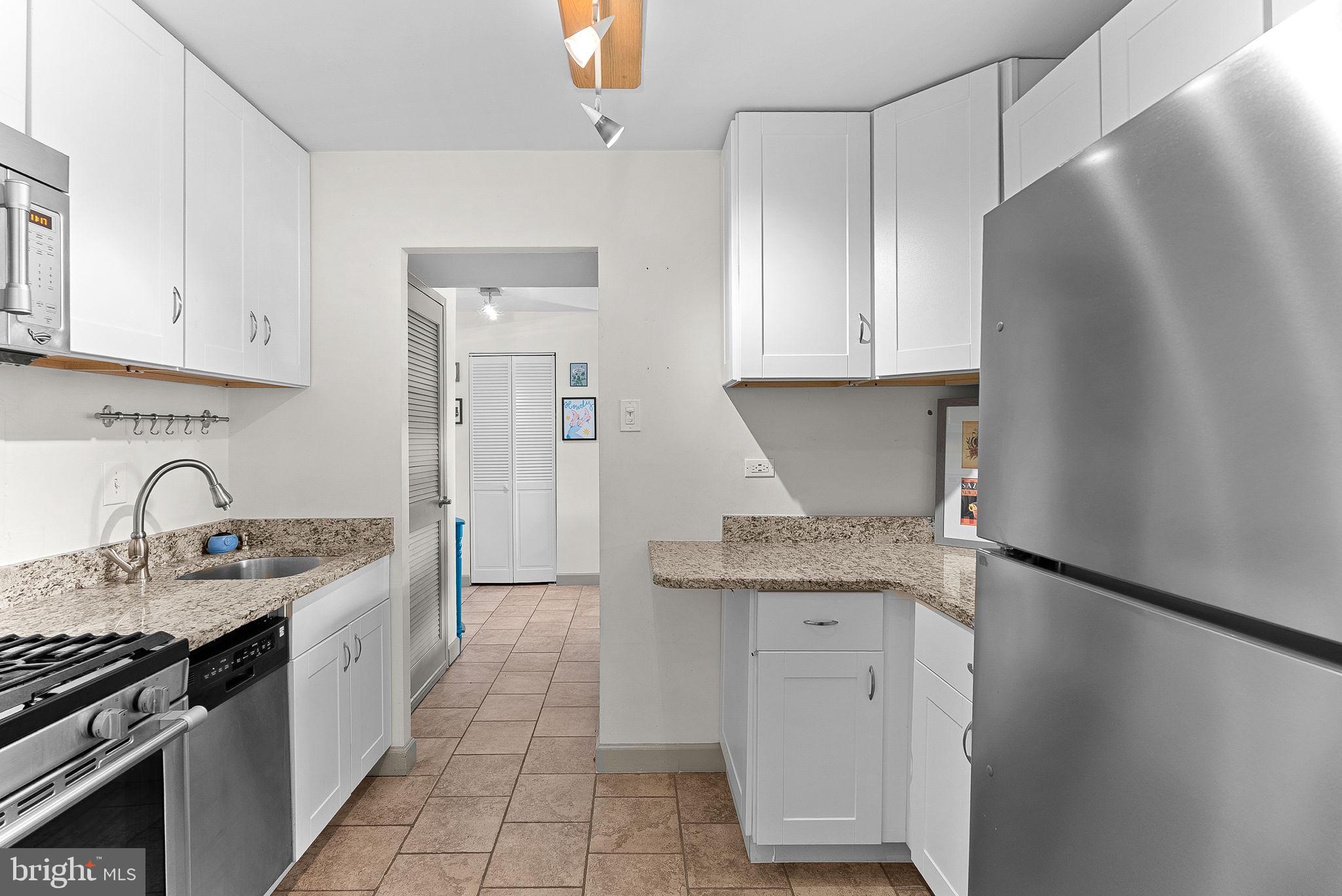 5340 HOLMES RUN PARKWAY 400