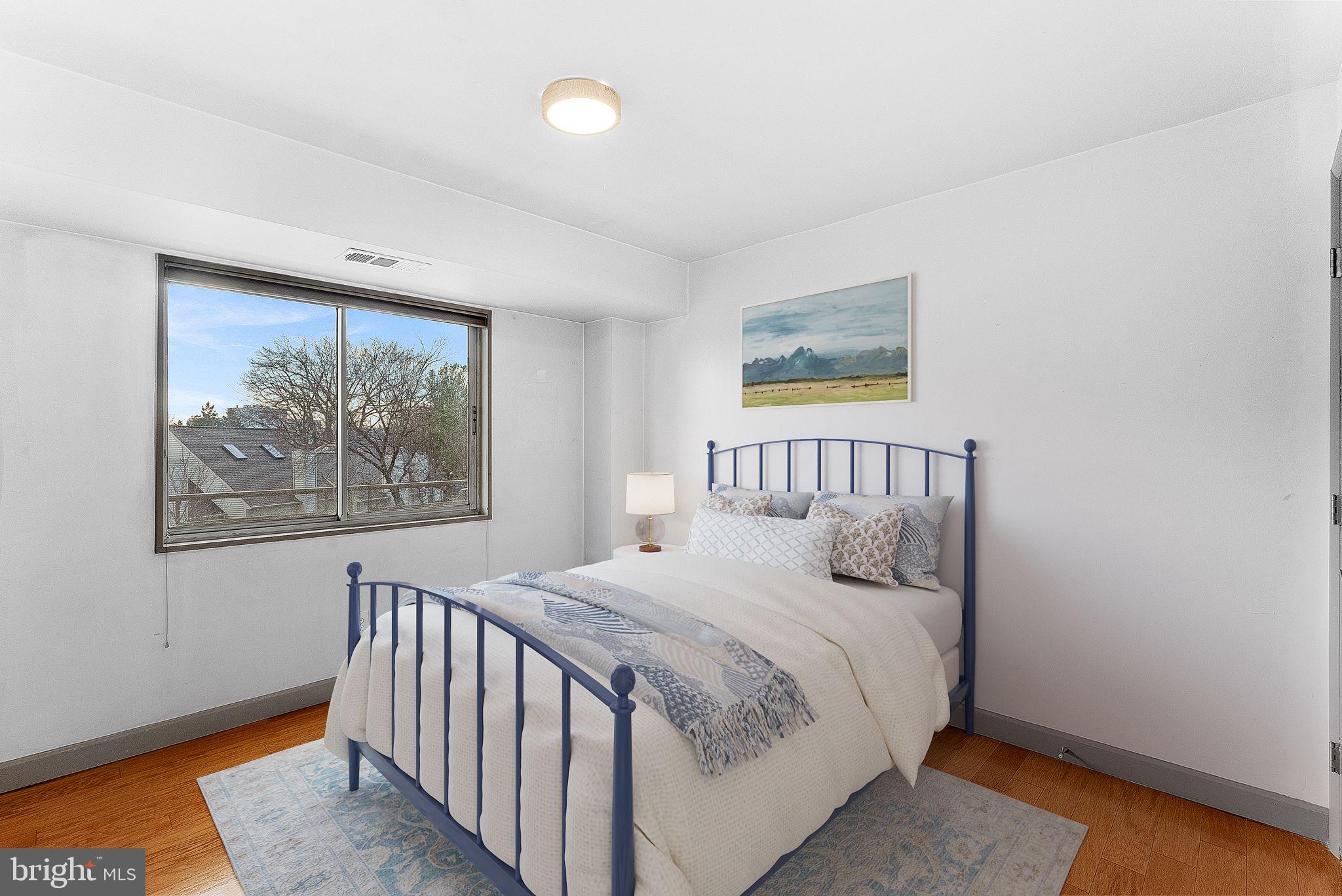 5340 HOLMES RUN PARKWAY 400