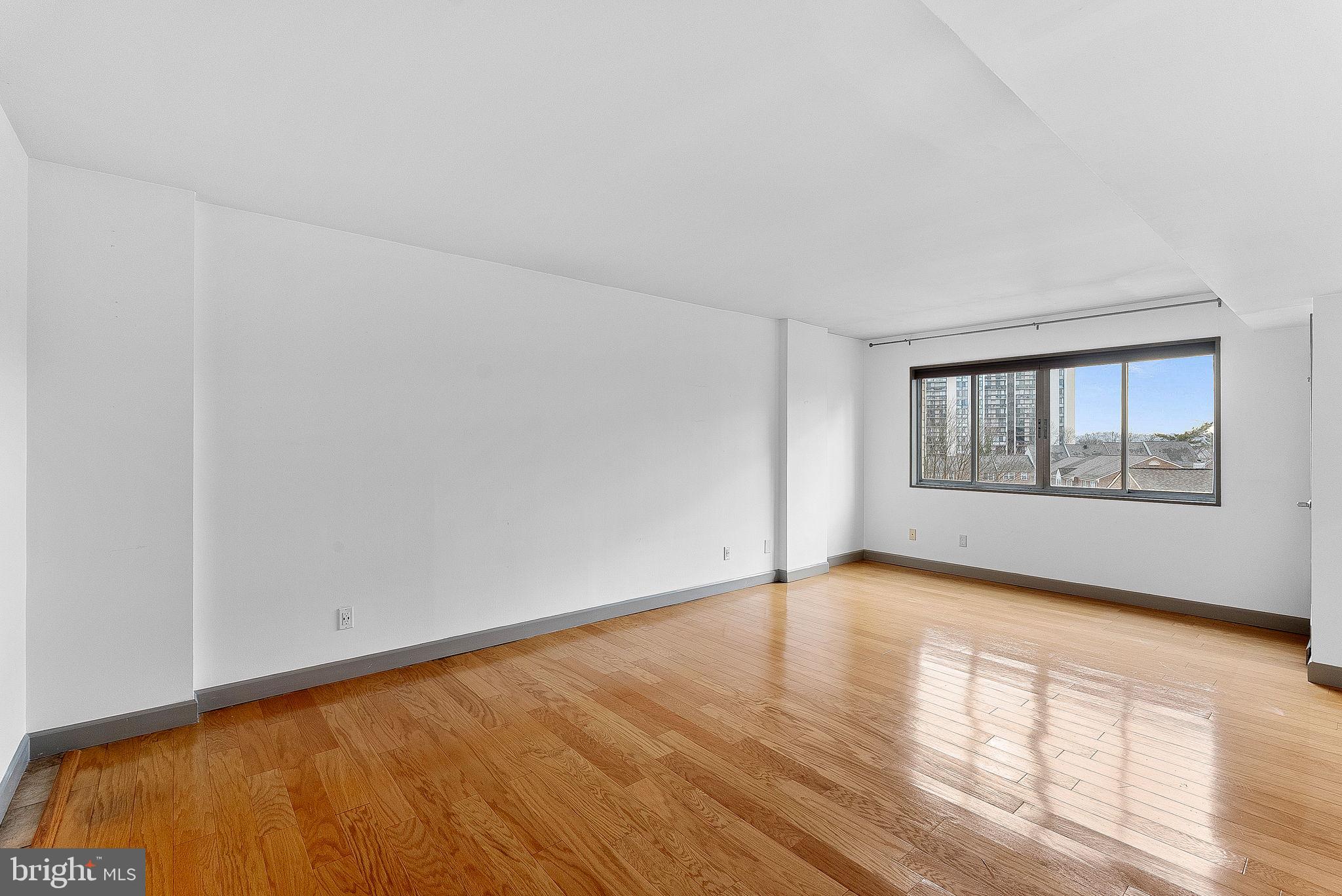 5340 HOLMES RUN PARKWAY 400