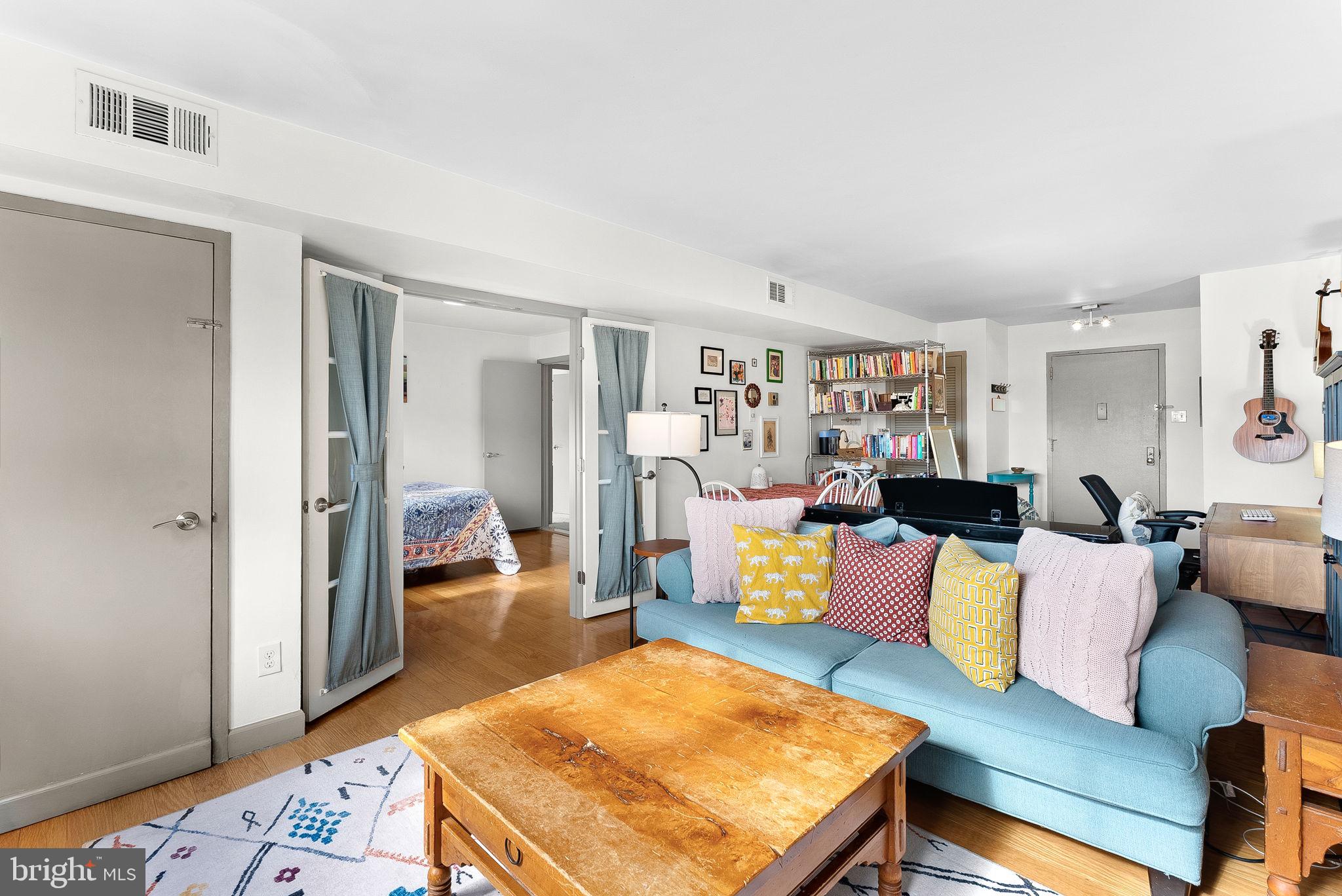 5340 HOLMES RUN PARKWAY 400