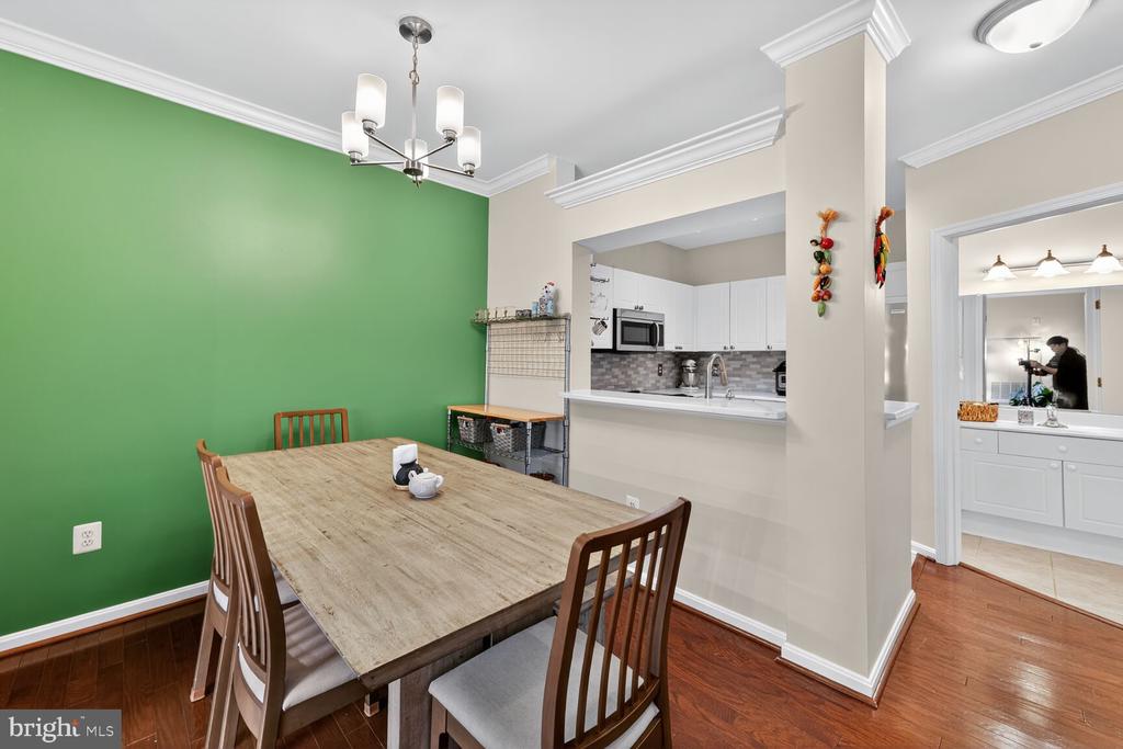 4561 STRUTFIELD LANE 3211