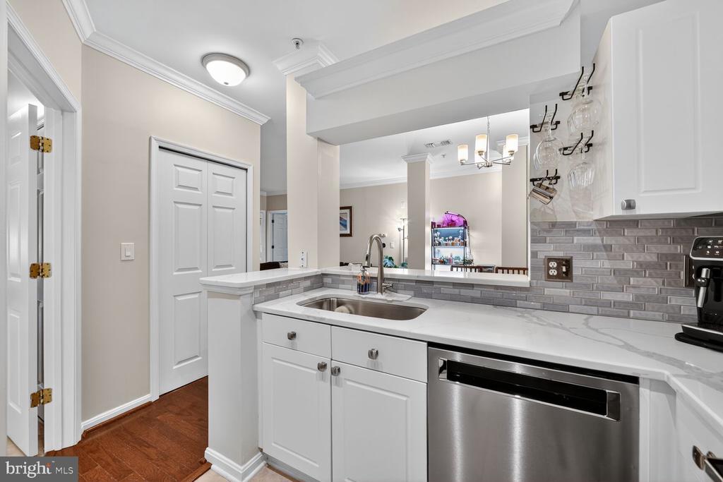 4561 STRUTFIELD LANE 3211