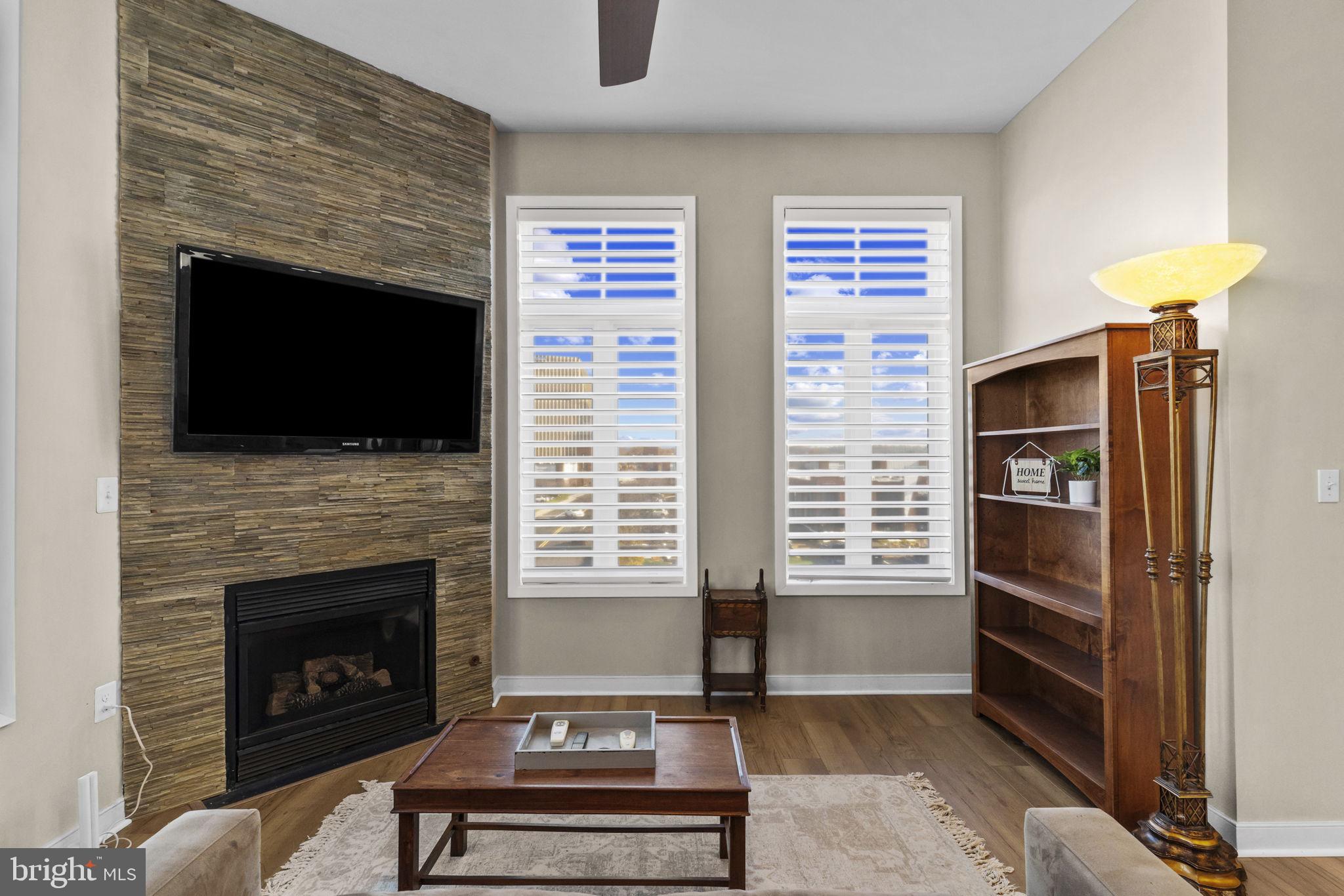 181 E REED AVENUE 411