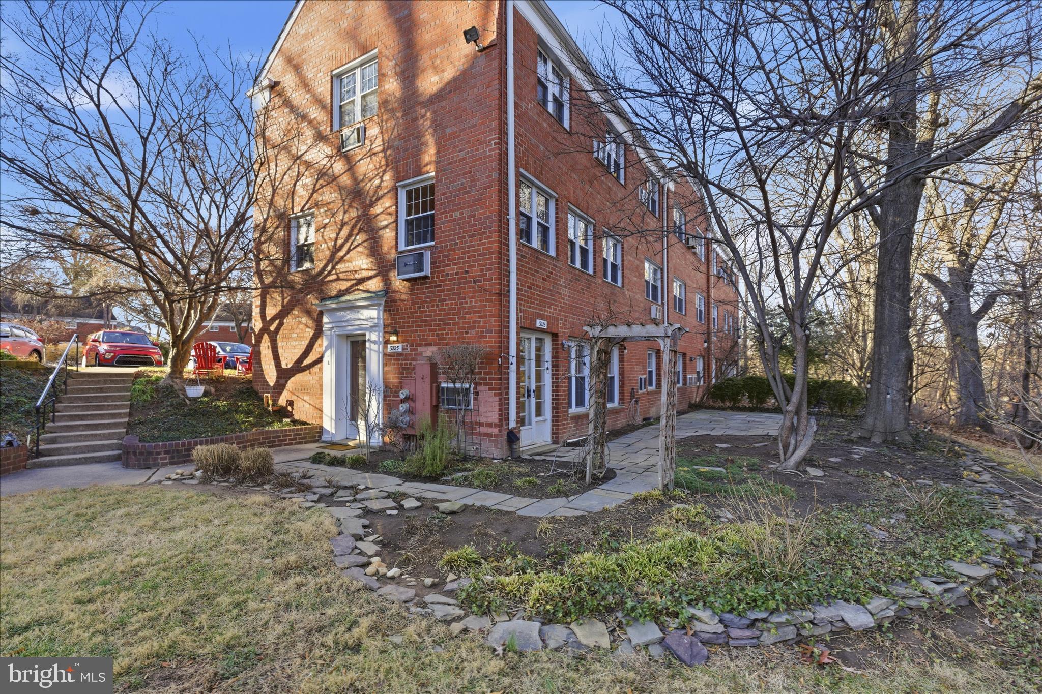 3225 RAVENSWORTH PLACE 3225