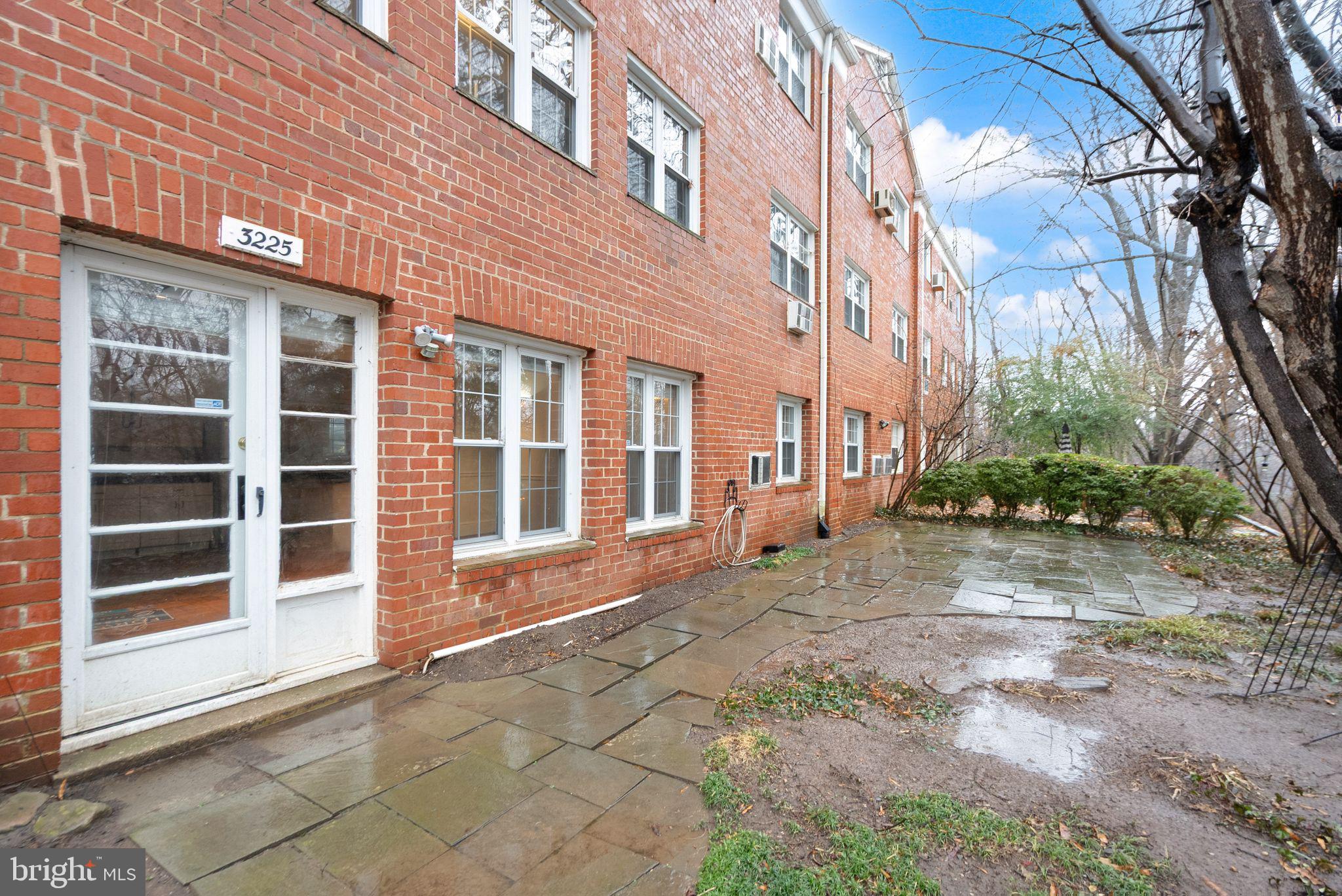 3225 RAVENSWORTH PLACE 3225