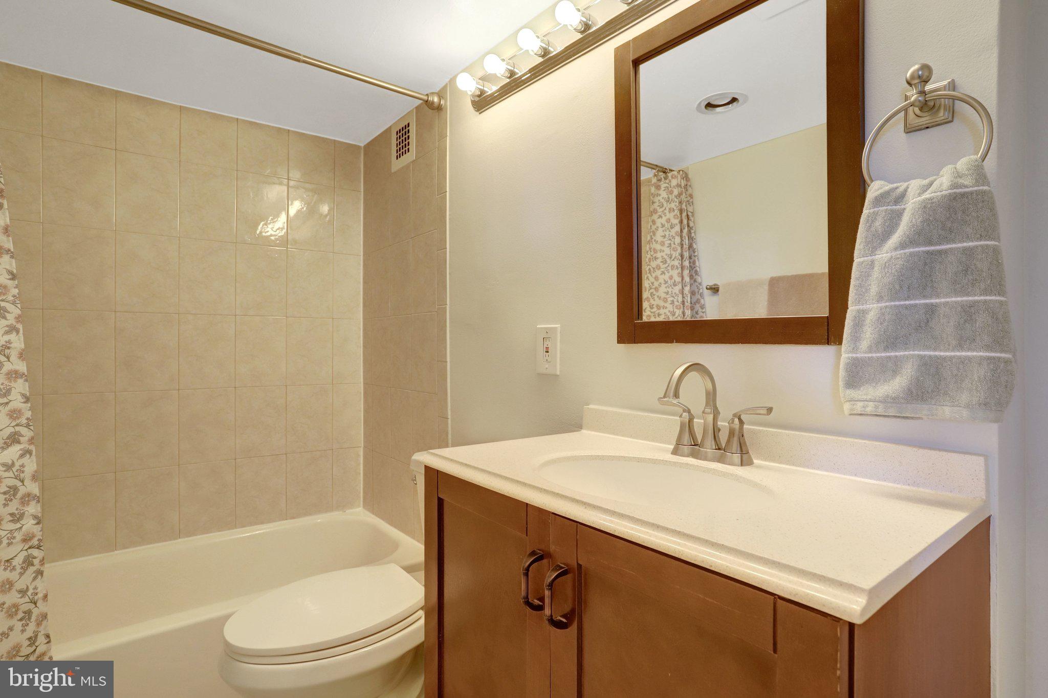 2500 N VAN DORN STREET 521