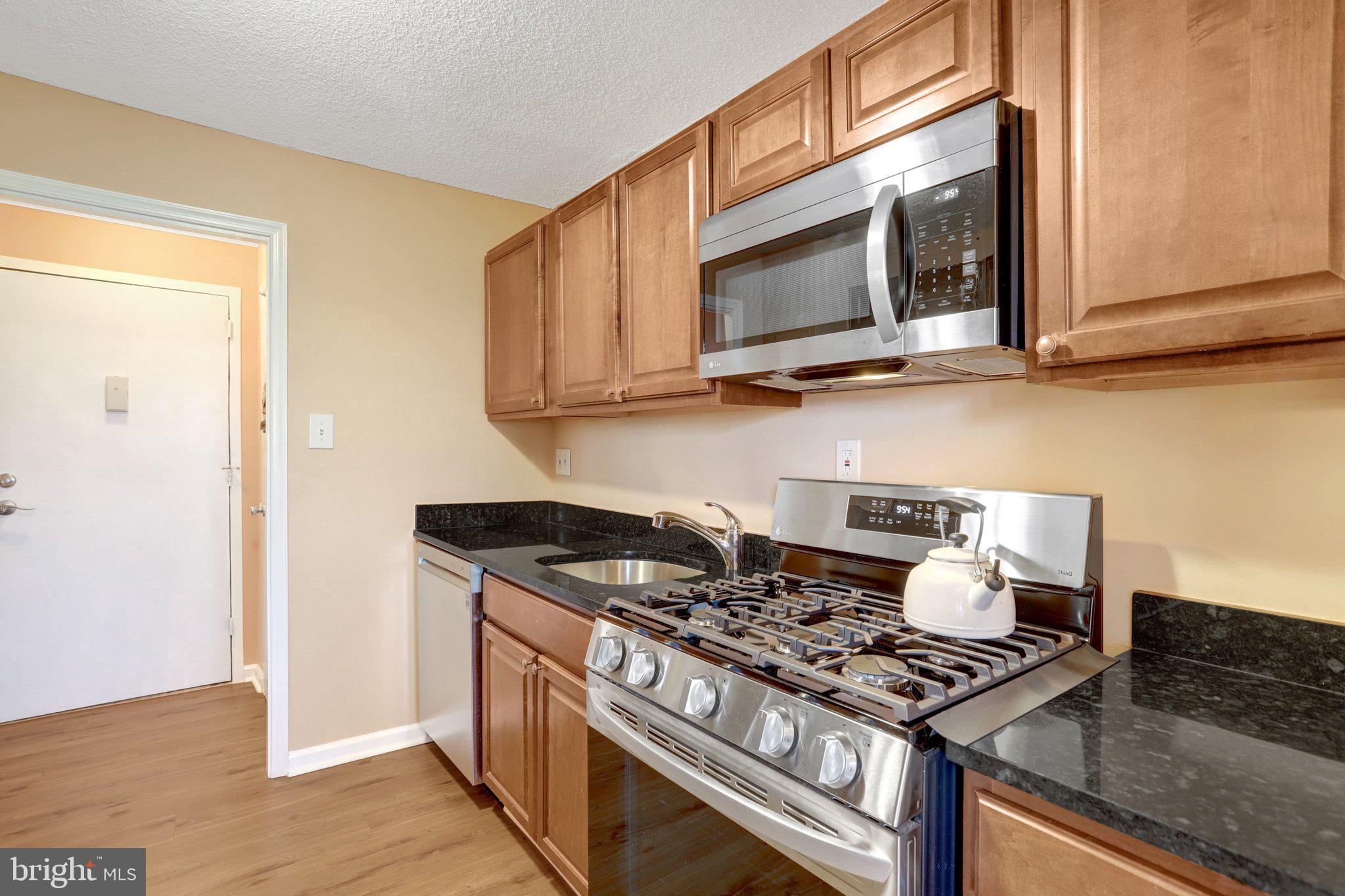 2500 N VAN DORN STREET 521