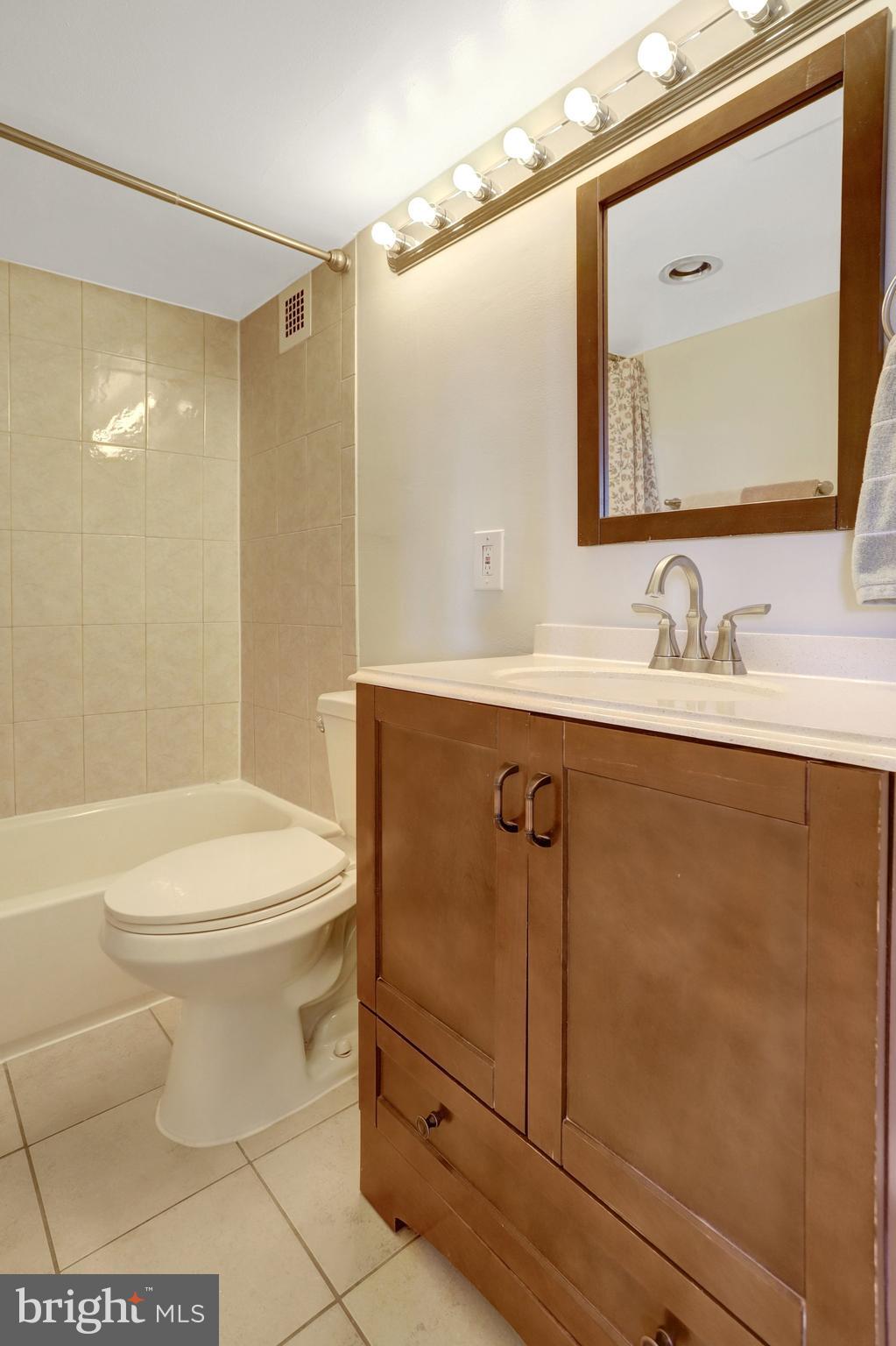 2500 N VAN DORN STREET 521