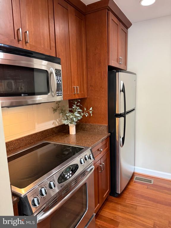 1306 CHETWORTH COURT