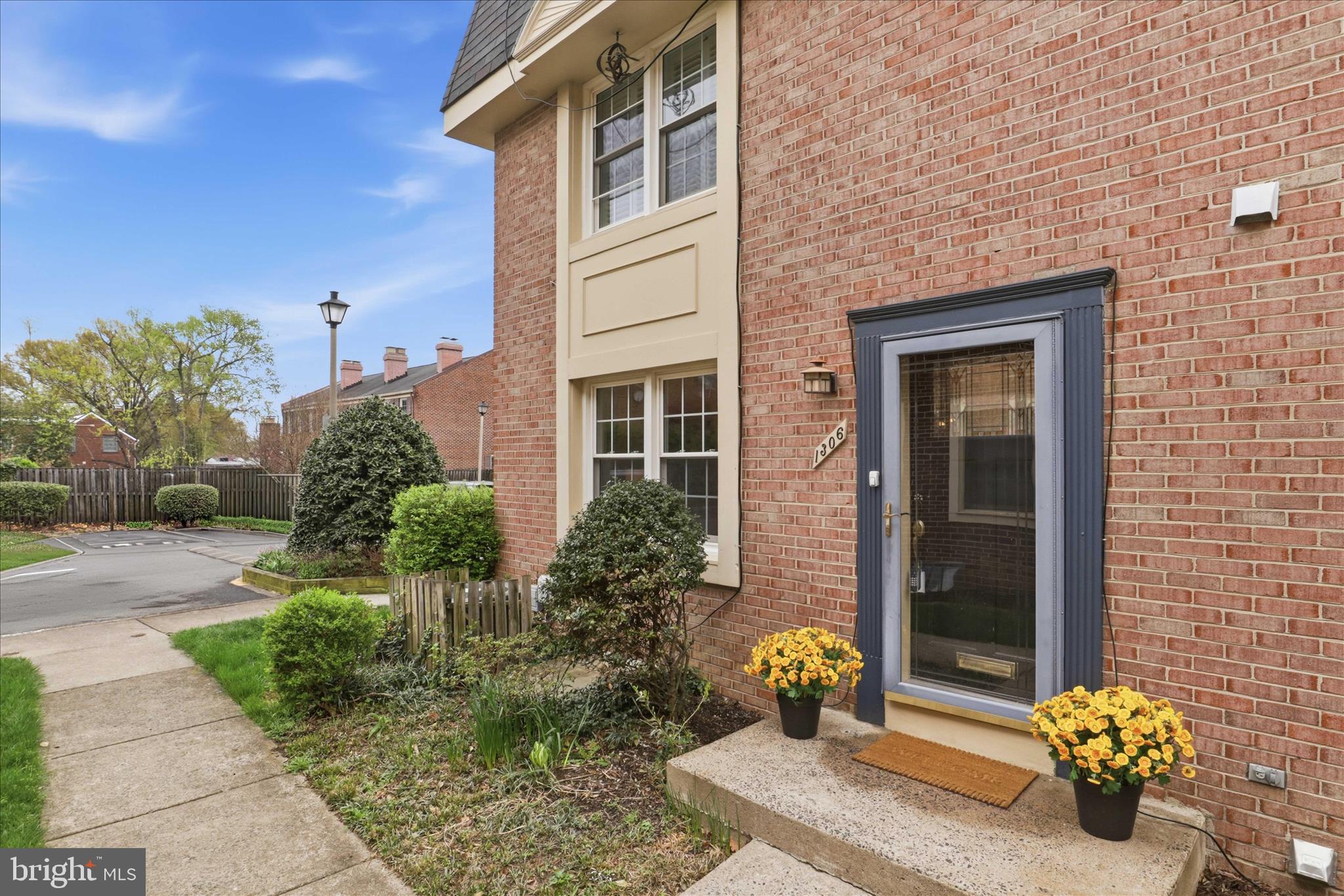 1306 CHETWORTH COURT