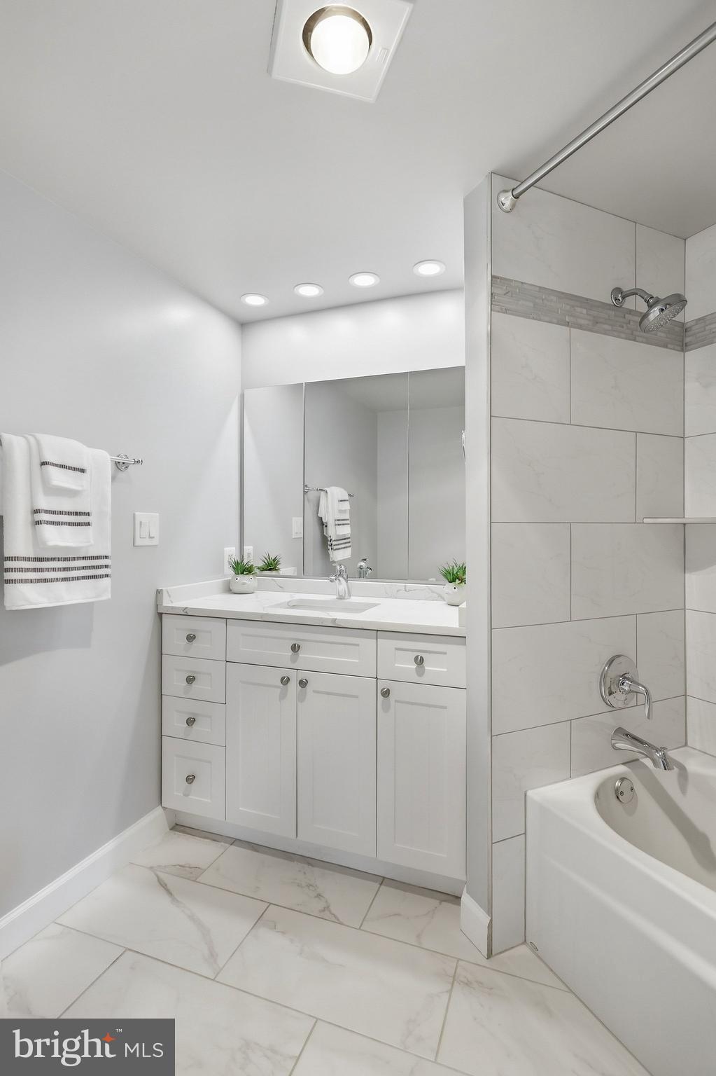 3101 N HAMPTON DRIVE 718