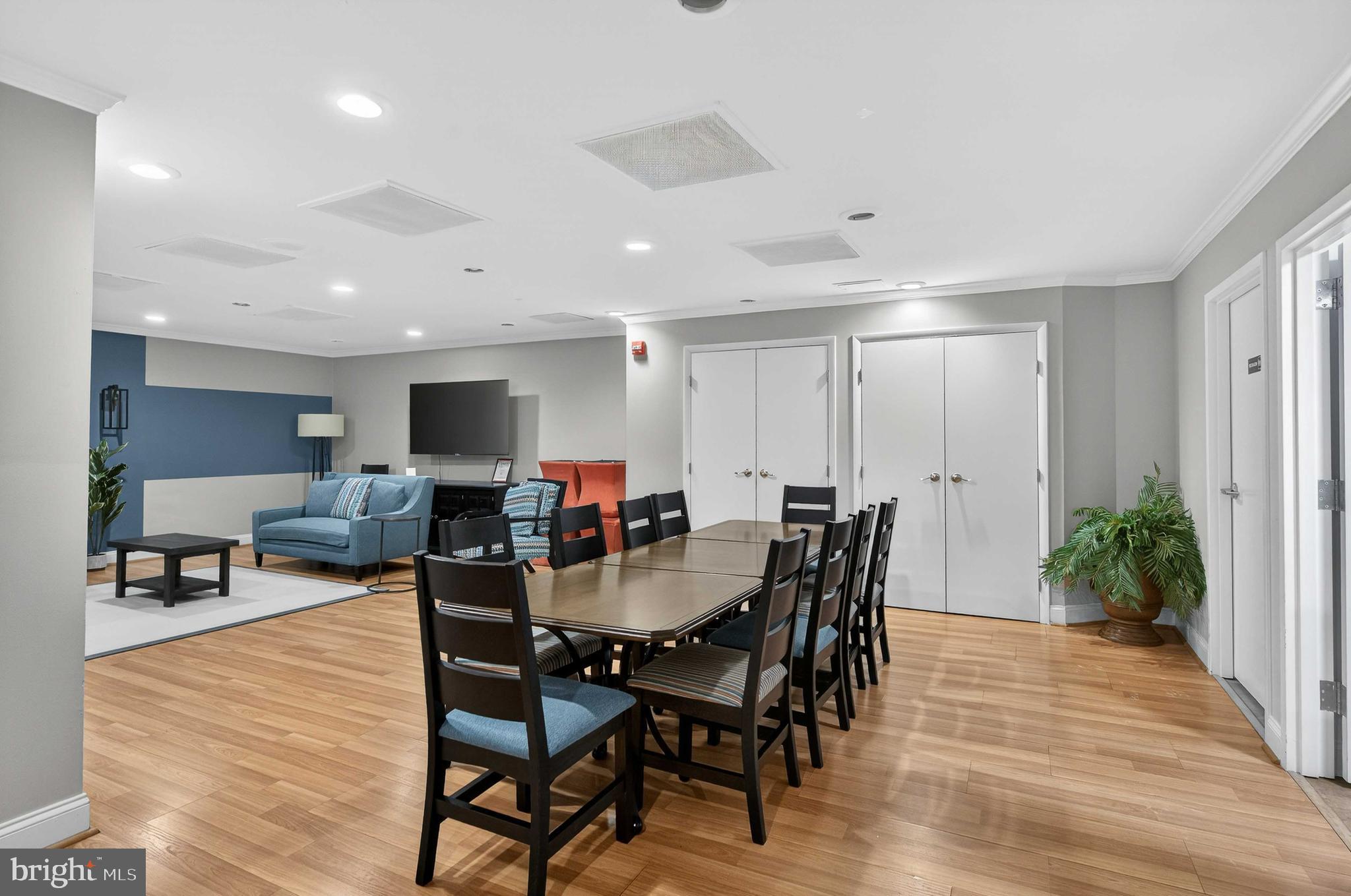 1225 MARTHA CUSTIS DRIVE 406