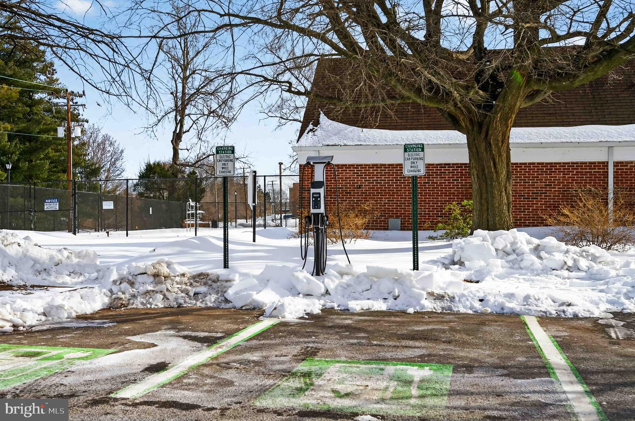 1225 MARTHA CUSTIS DRIVE 406