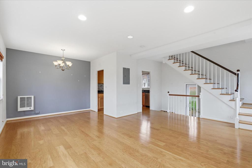 3260 GUNSTON ROAD