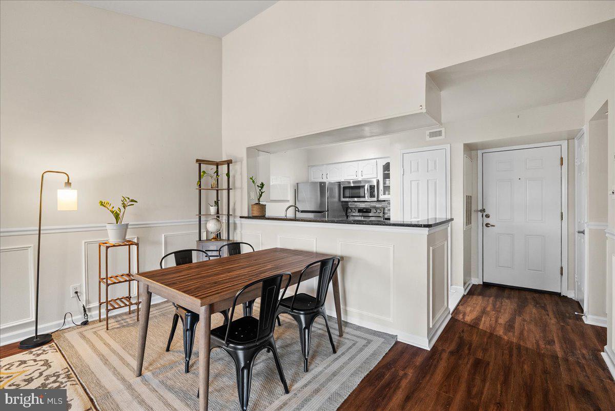 3311 WYNDHAM CIRCLE 4200