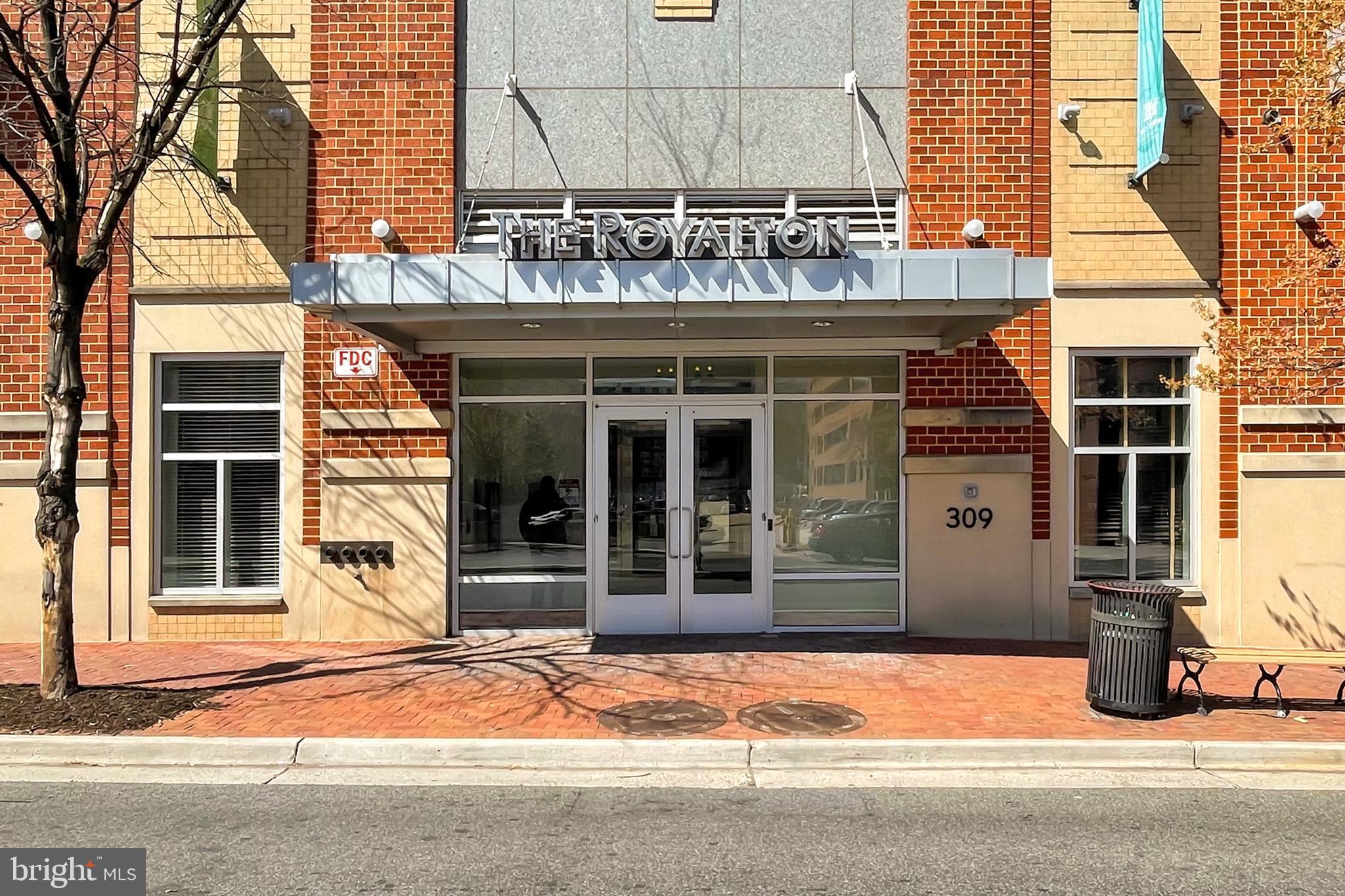 309 HOLLAND LANE 117