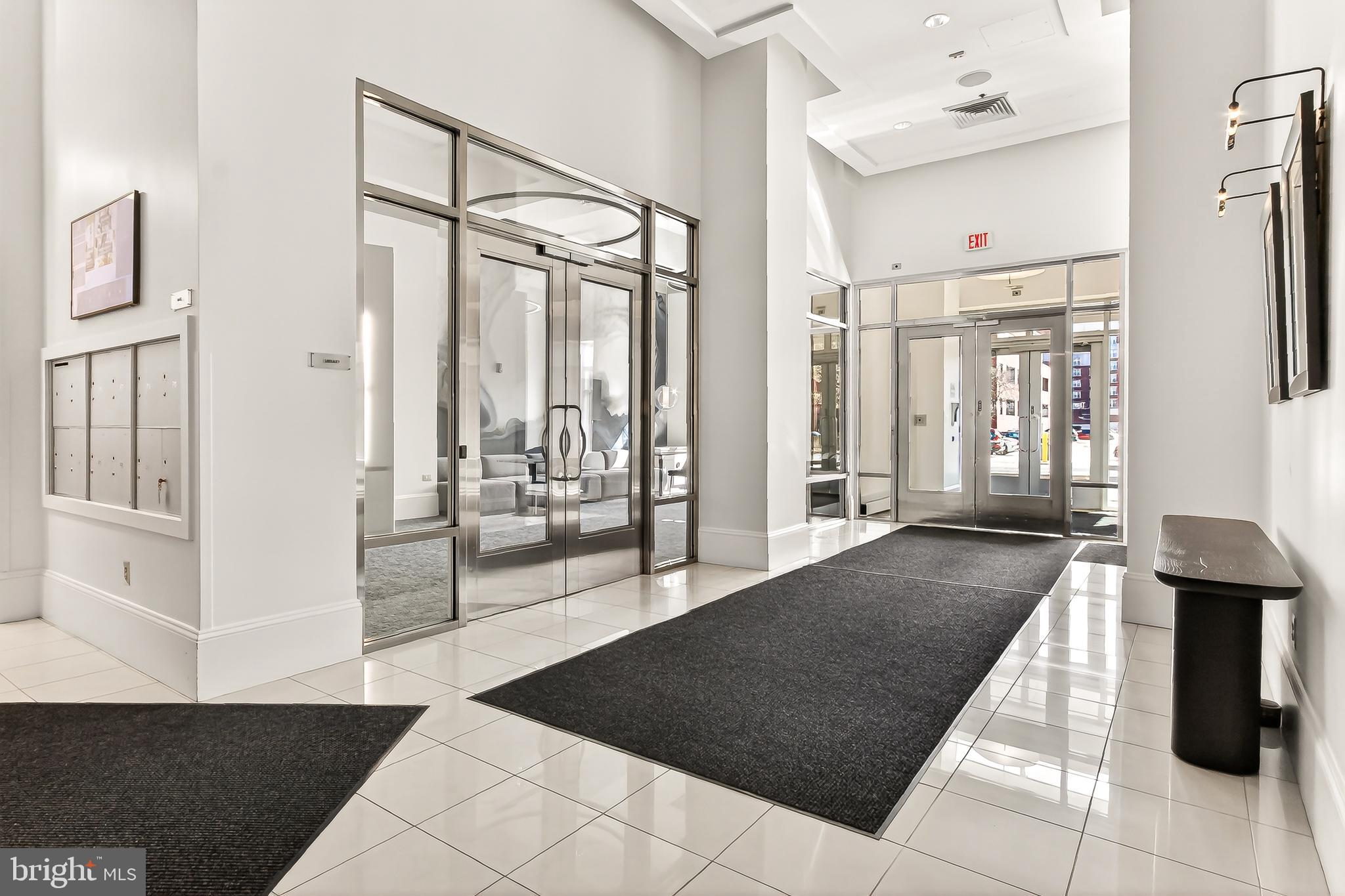 309 HOLLAND LANE 117