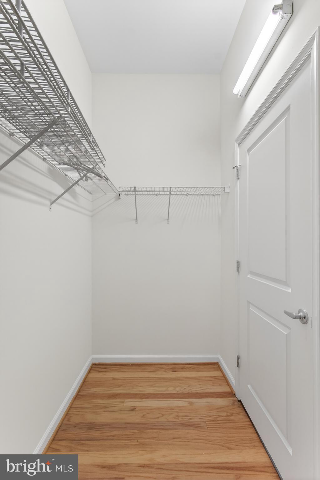 309 HOLLAND LANE 117