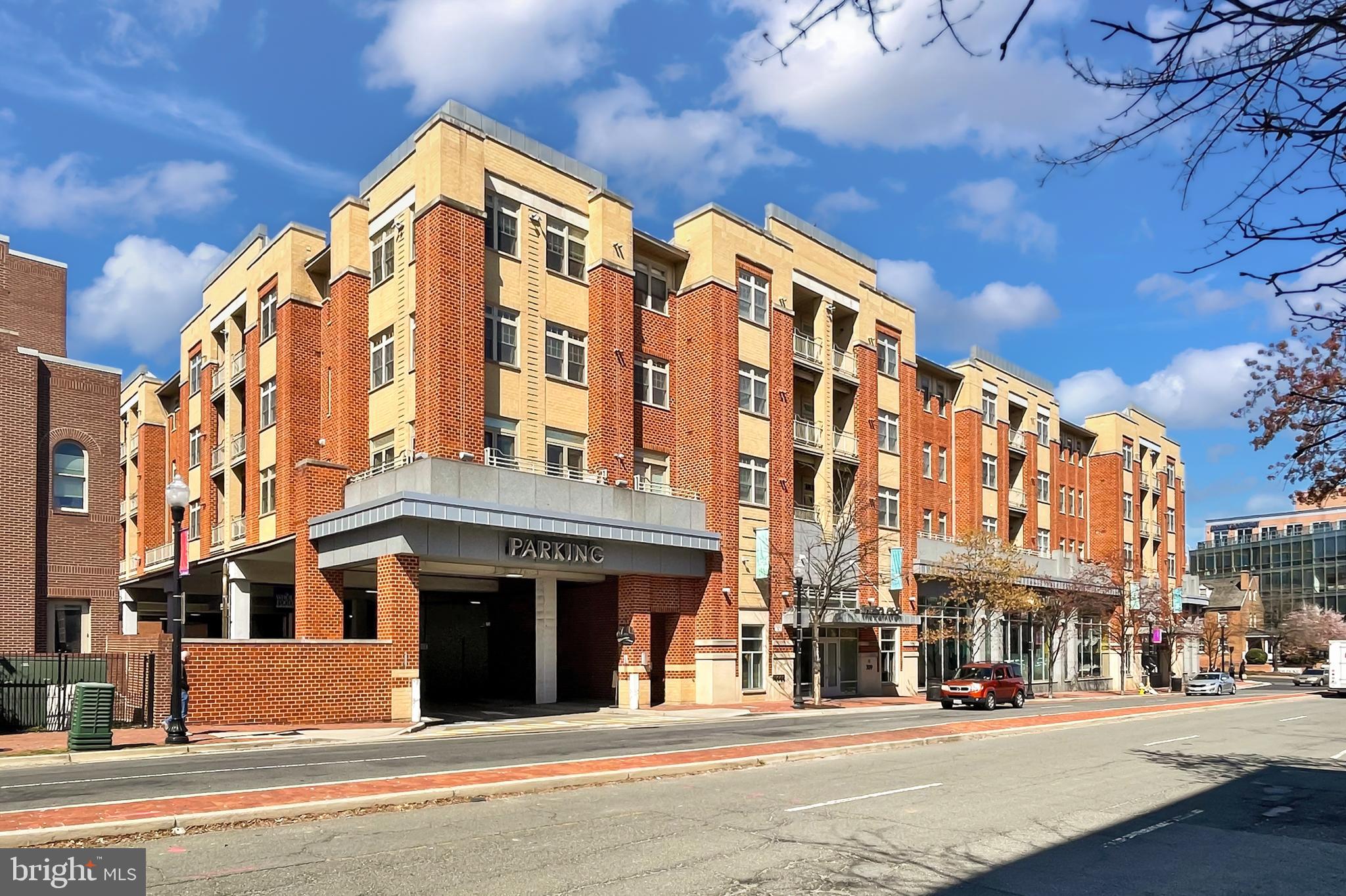 309 HOLLAND LANE 117