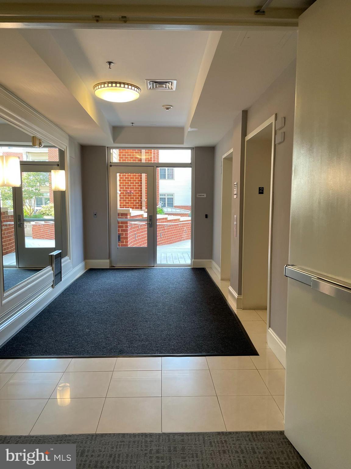 309 HOLLAND LANE 117