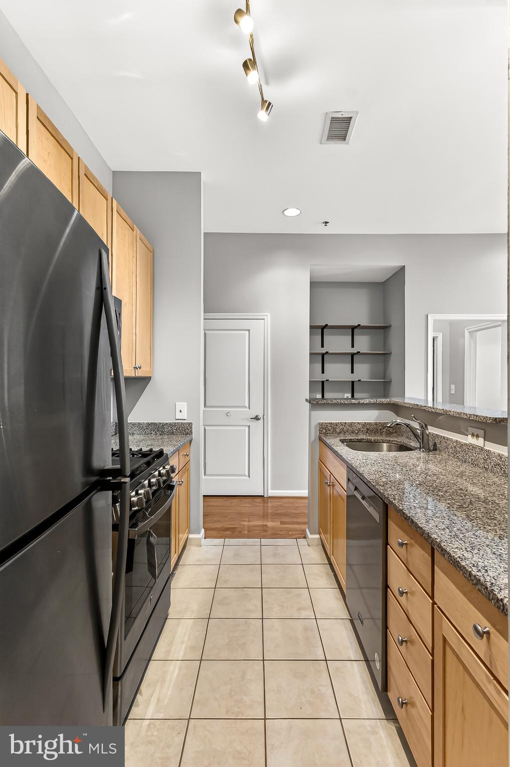 309 HOLLAND LANE 117