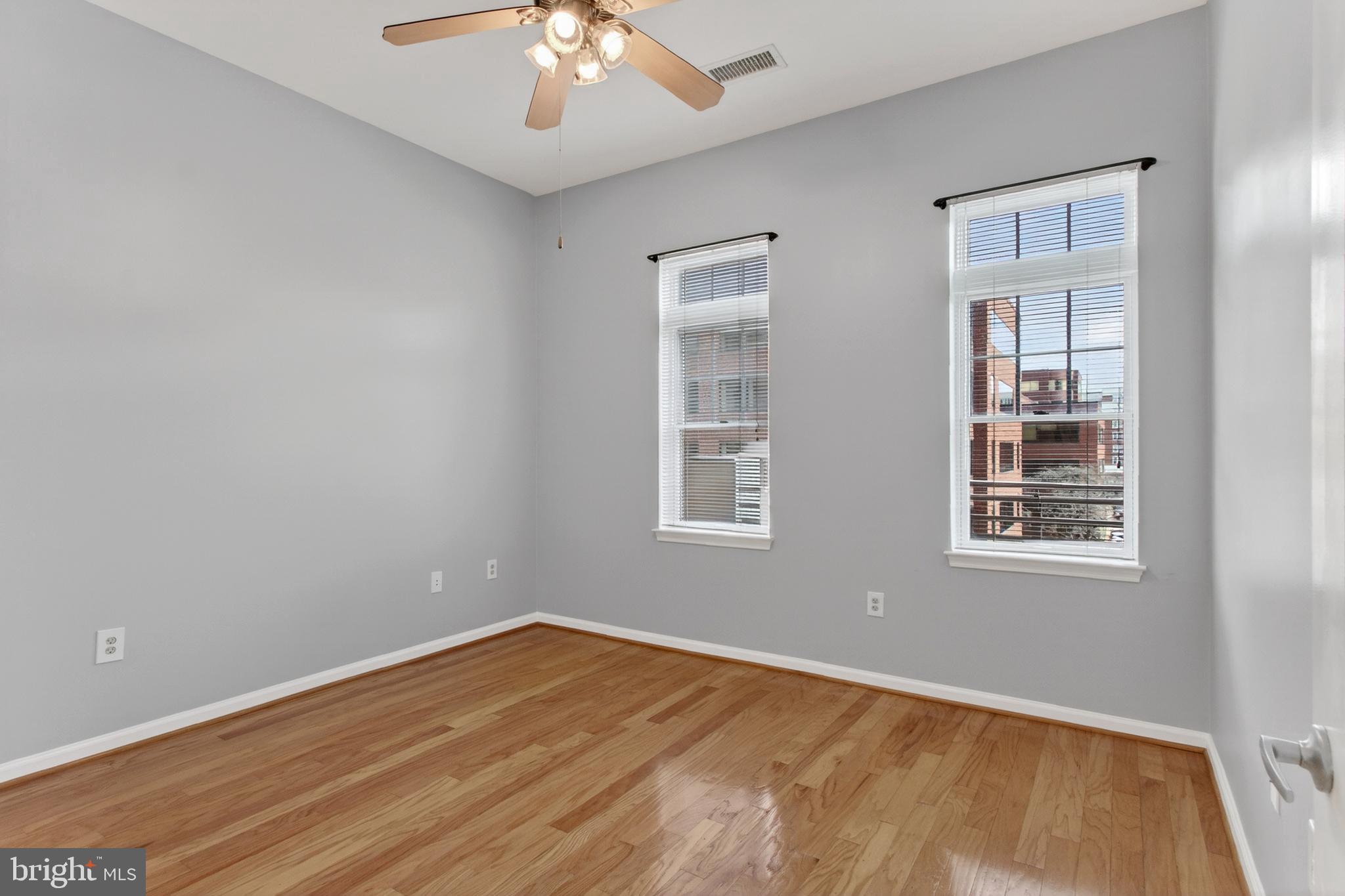 309 HOLLAND LANE 117