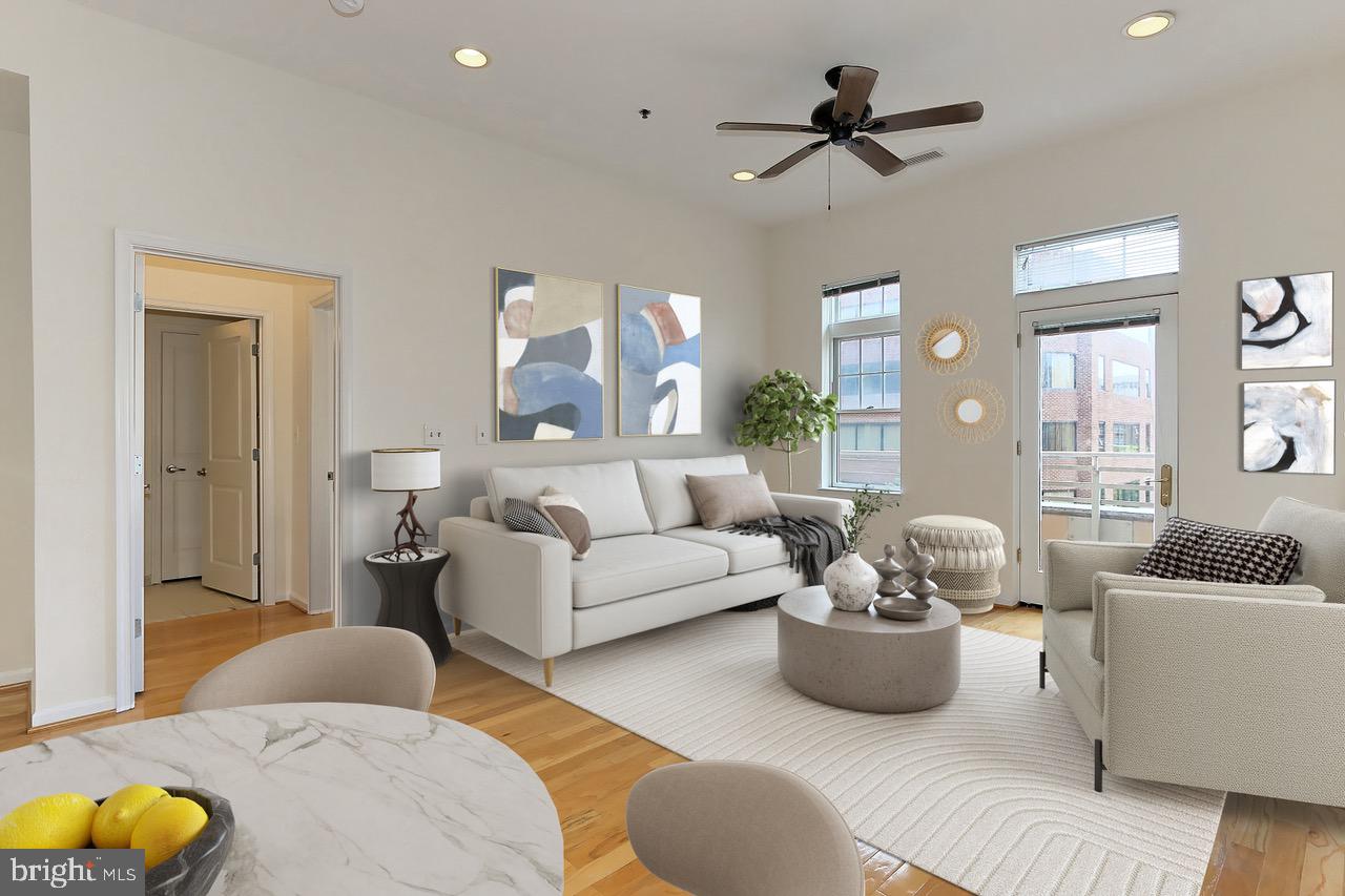 309 HOLLAND LANE 117