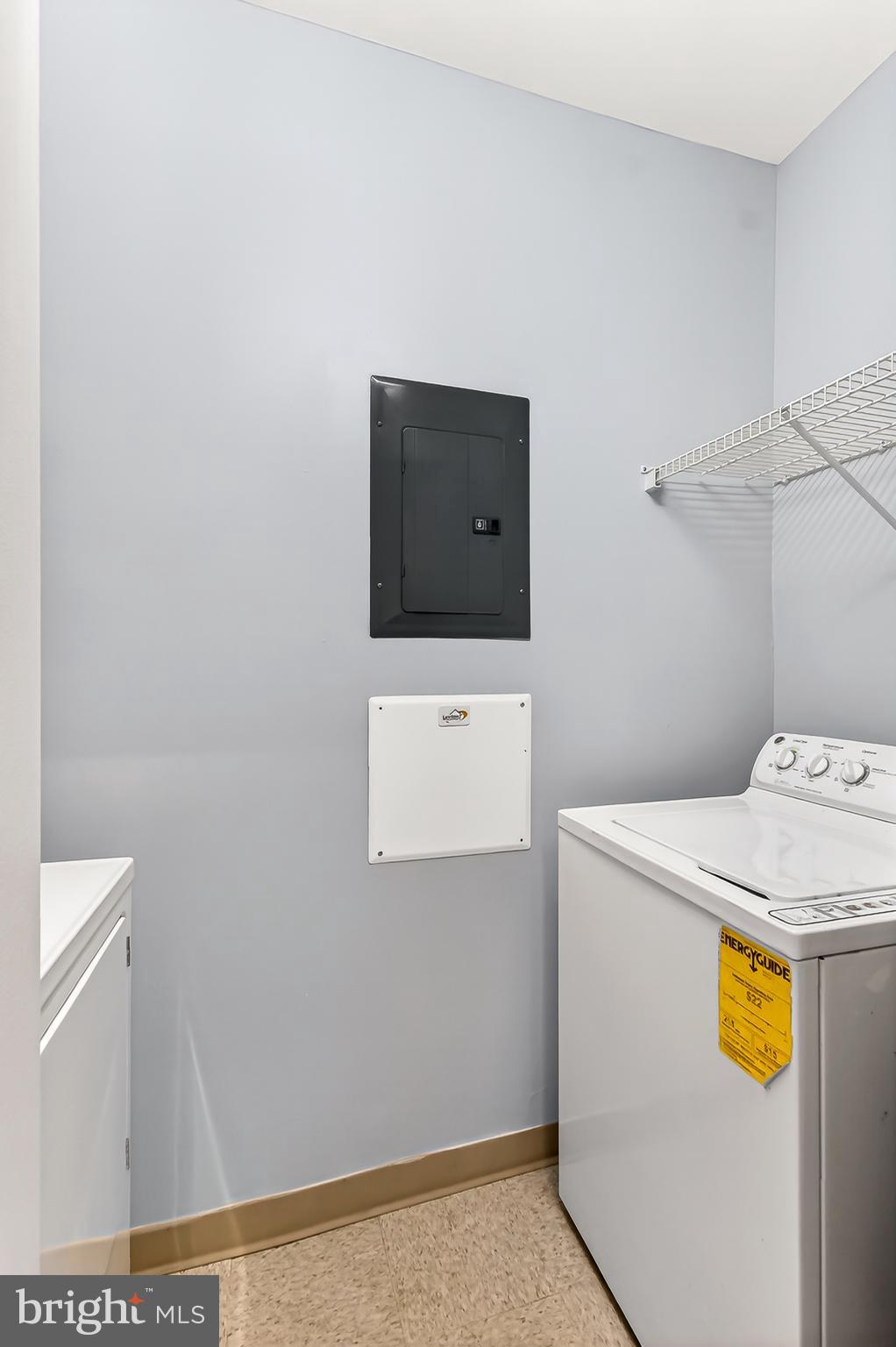 309 HOLLAND LANE 117