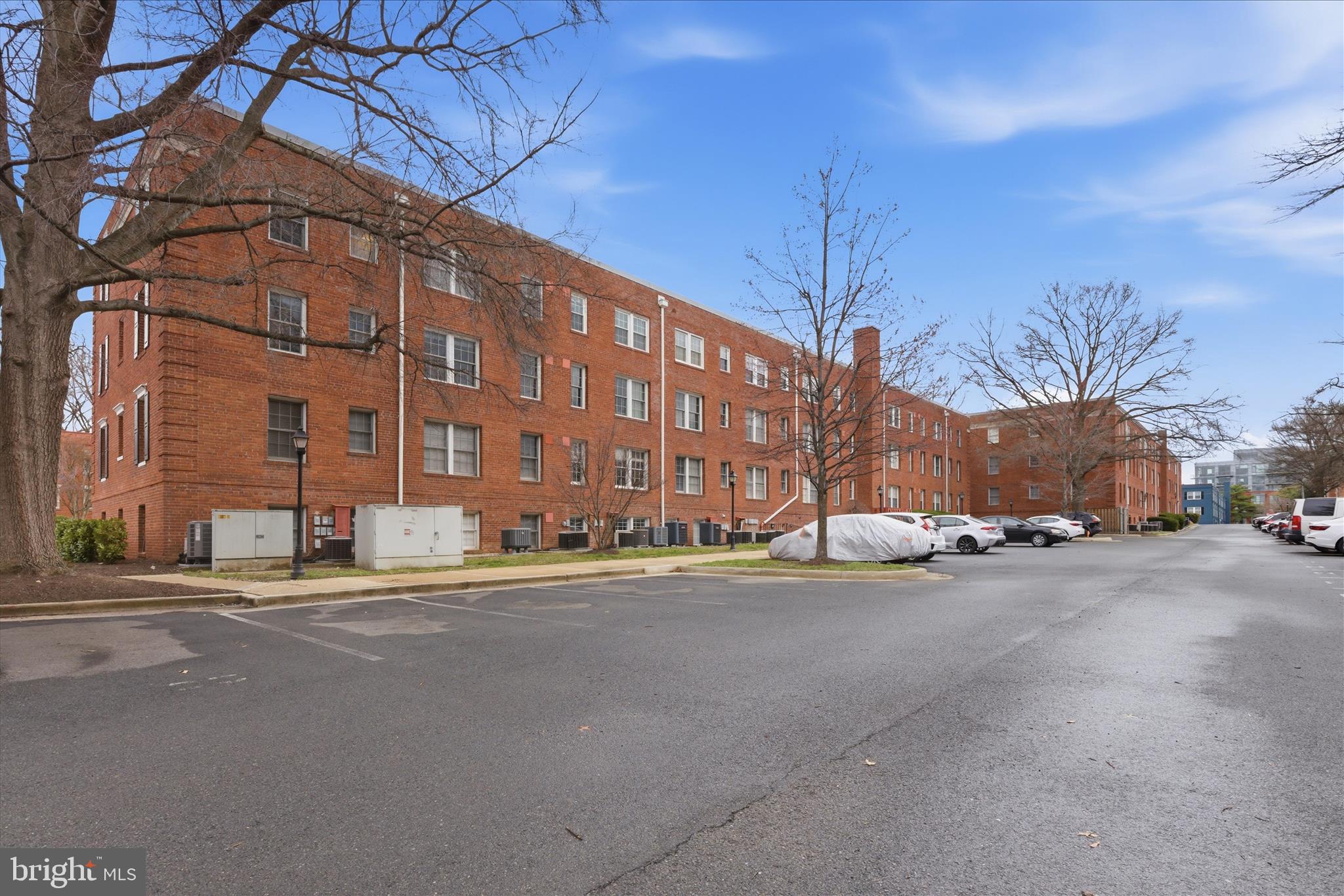 600 BASHFORD LANE 2332