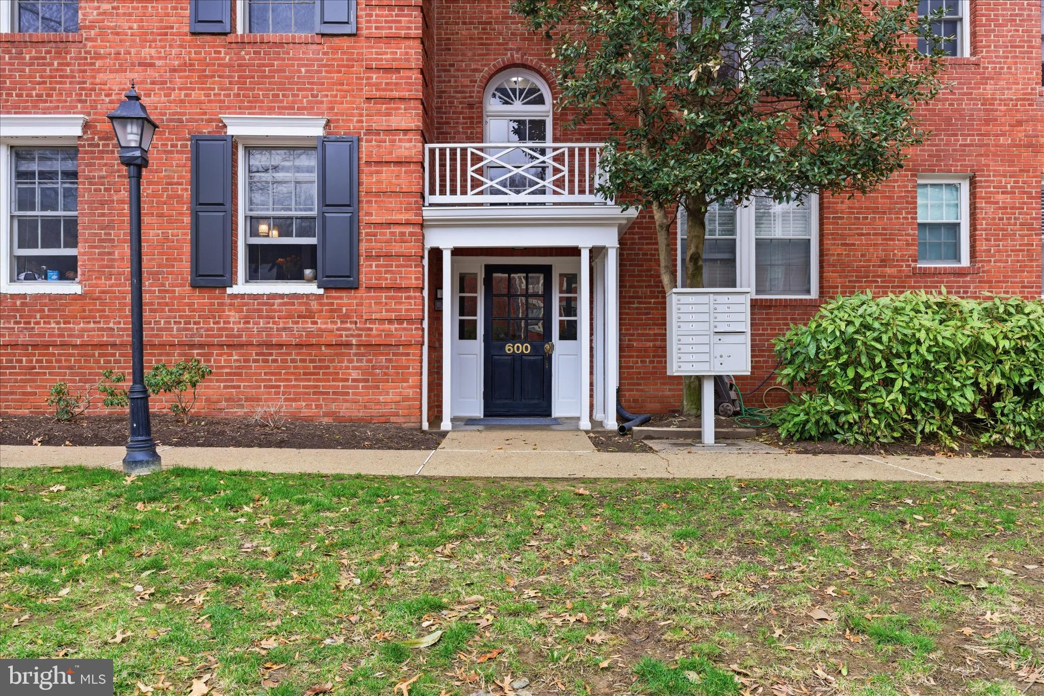 600 BASHFORD LANE 2332