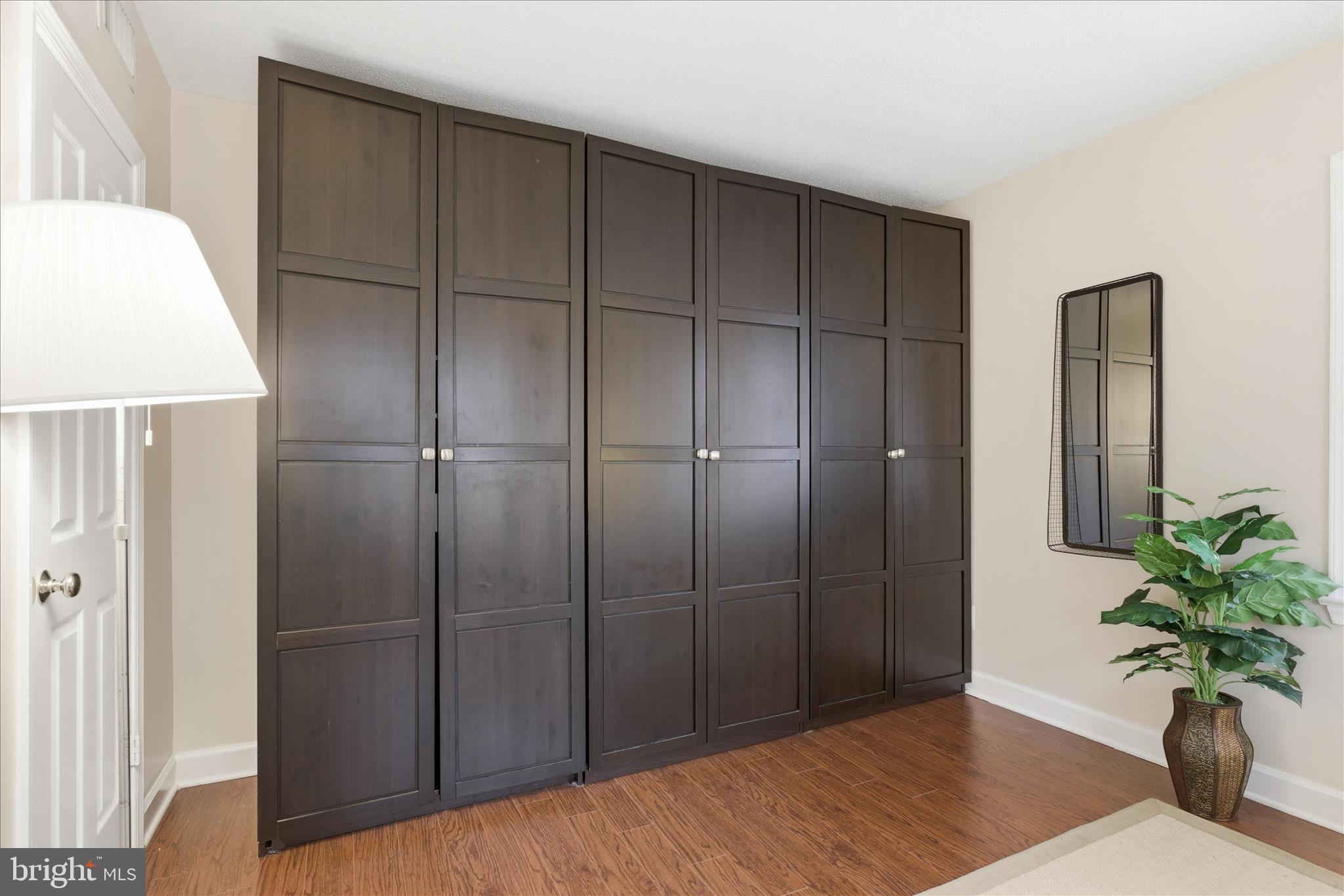 600 BASHFORD LANE 2332