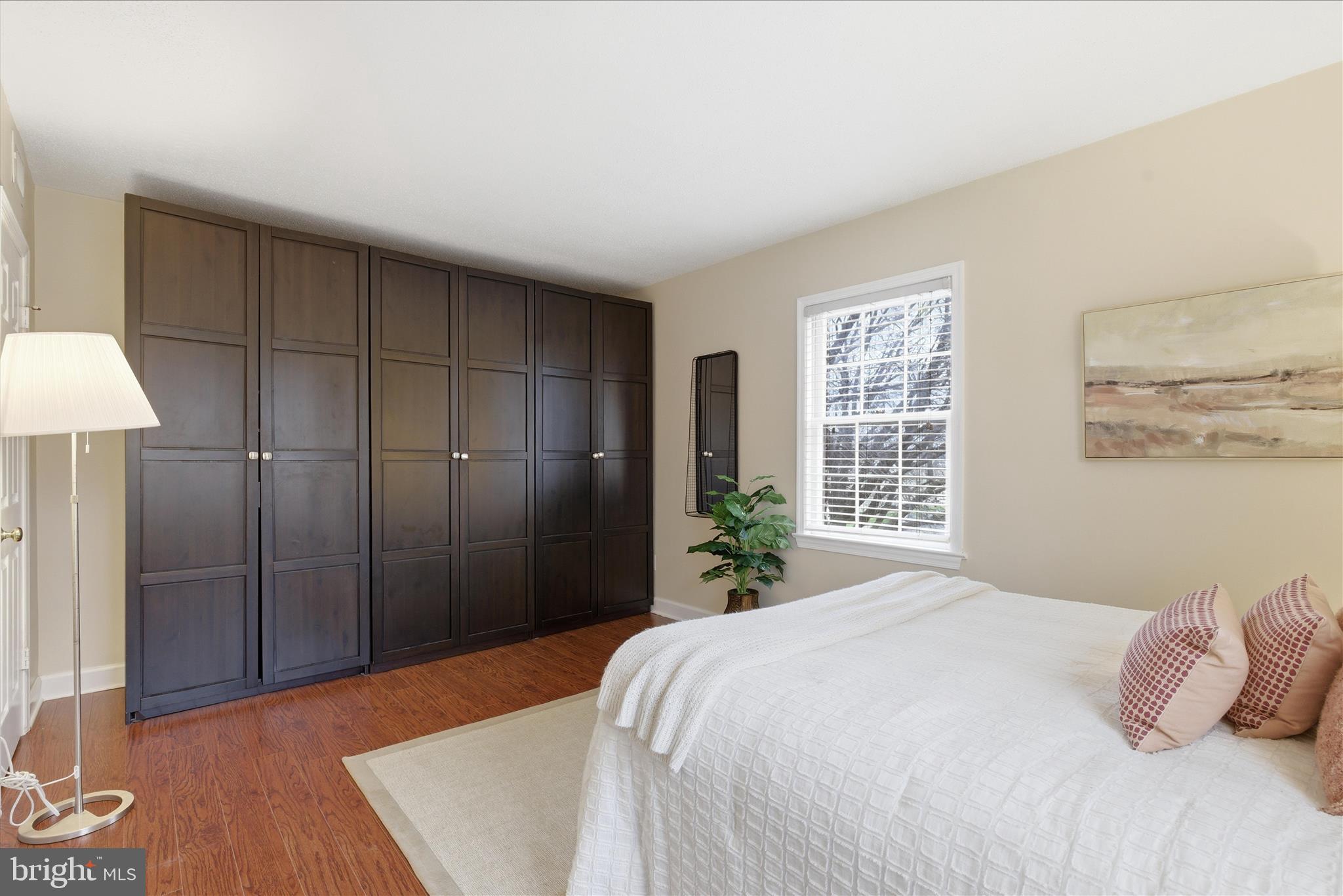 600 BASHFORD LANE 2332