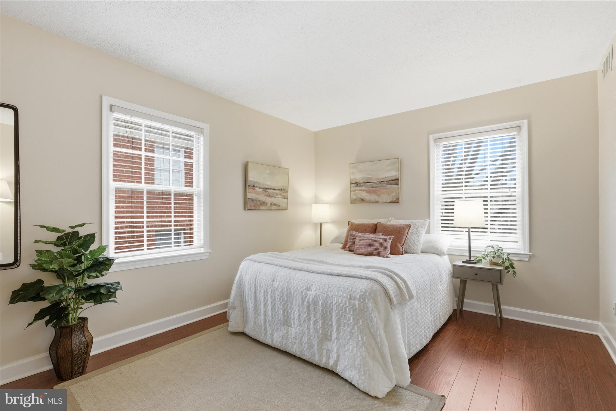 600 BASHFORD LANE 2332