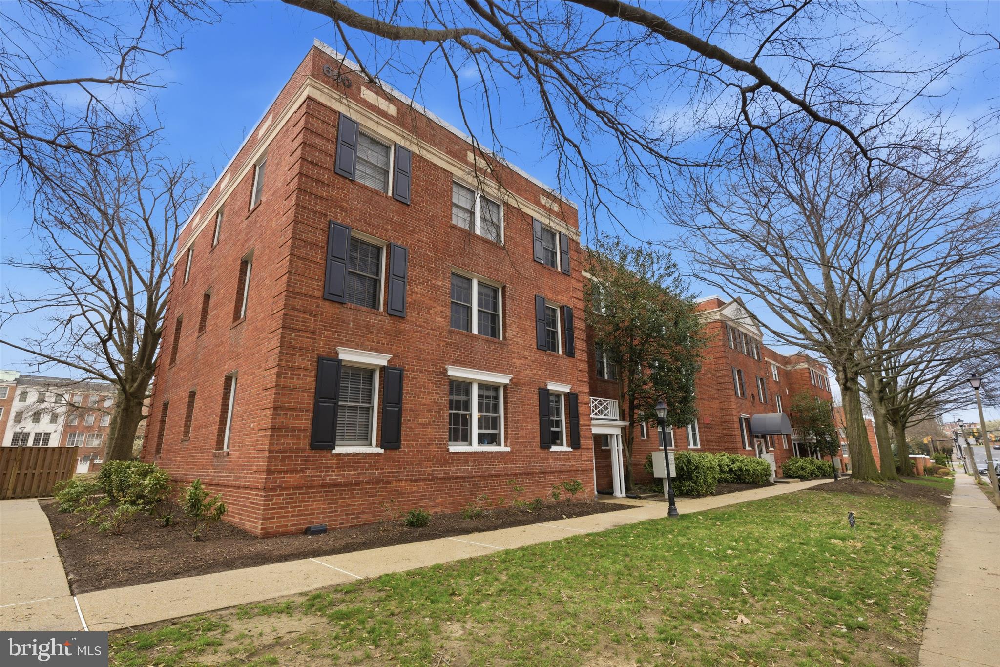 600 BASHFORD LANE 2332