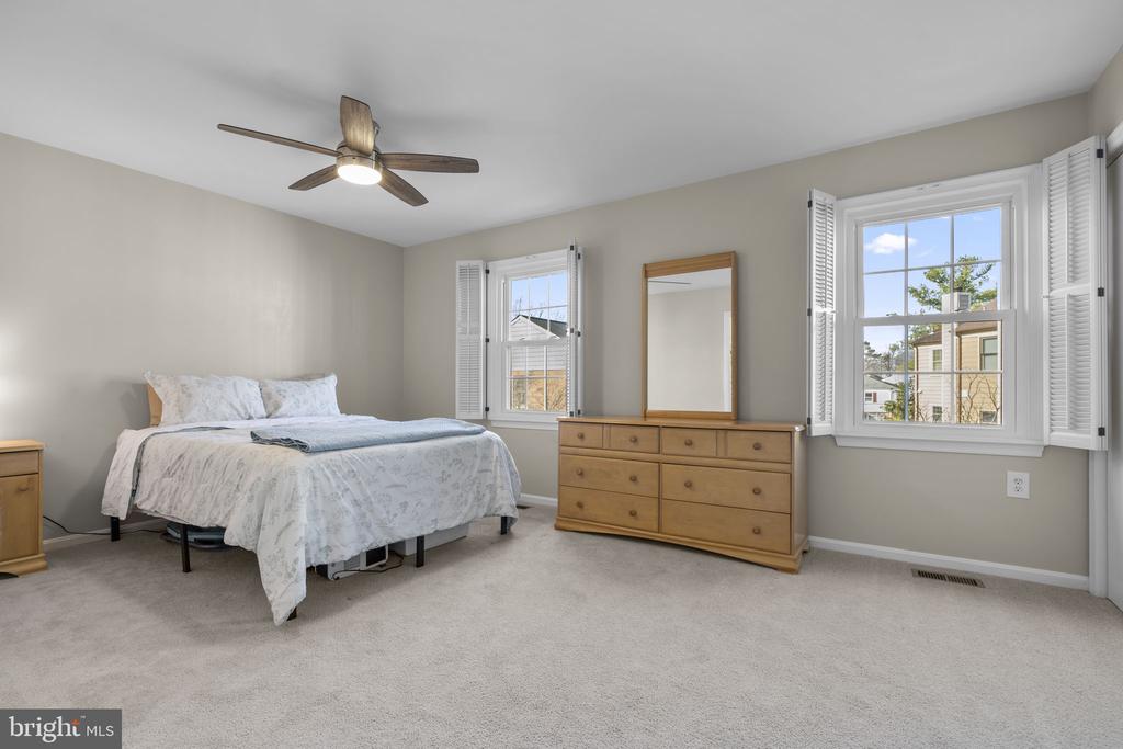3802 VERMONT COURT