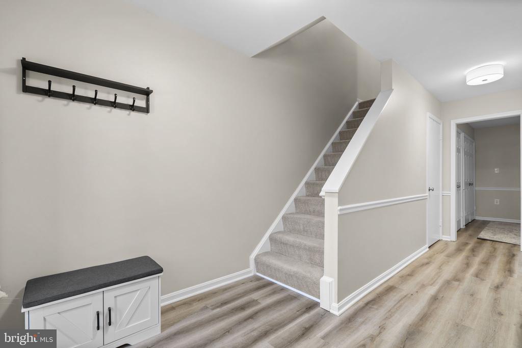 3802 VERMONT COURT
